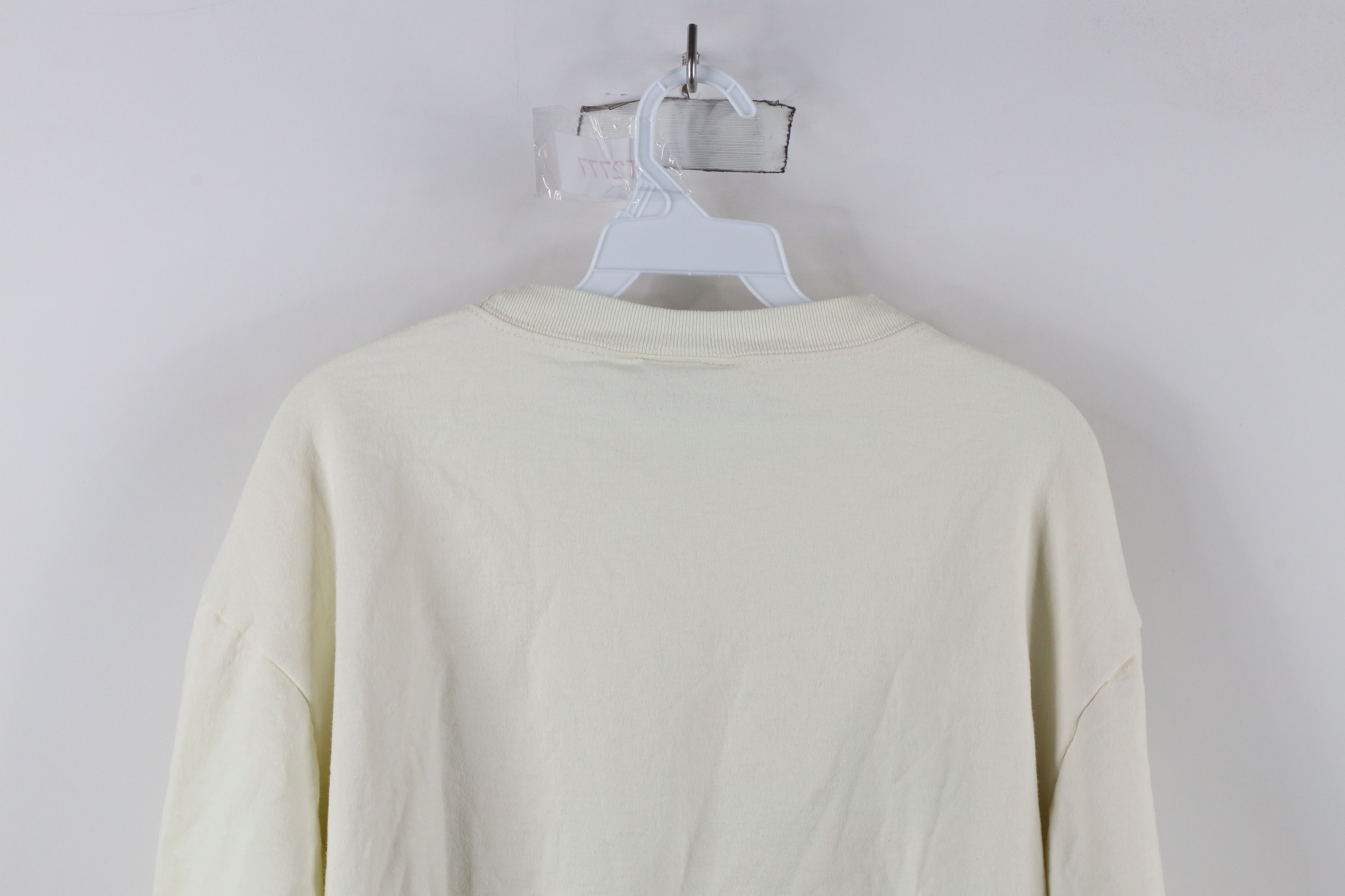 Vintage Vintage 90s Streetwear Snowflake Heart Sweatshirt Cream Size L / US 10 / IT 46 - 8 Thumbnail