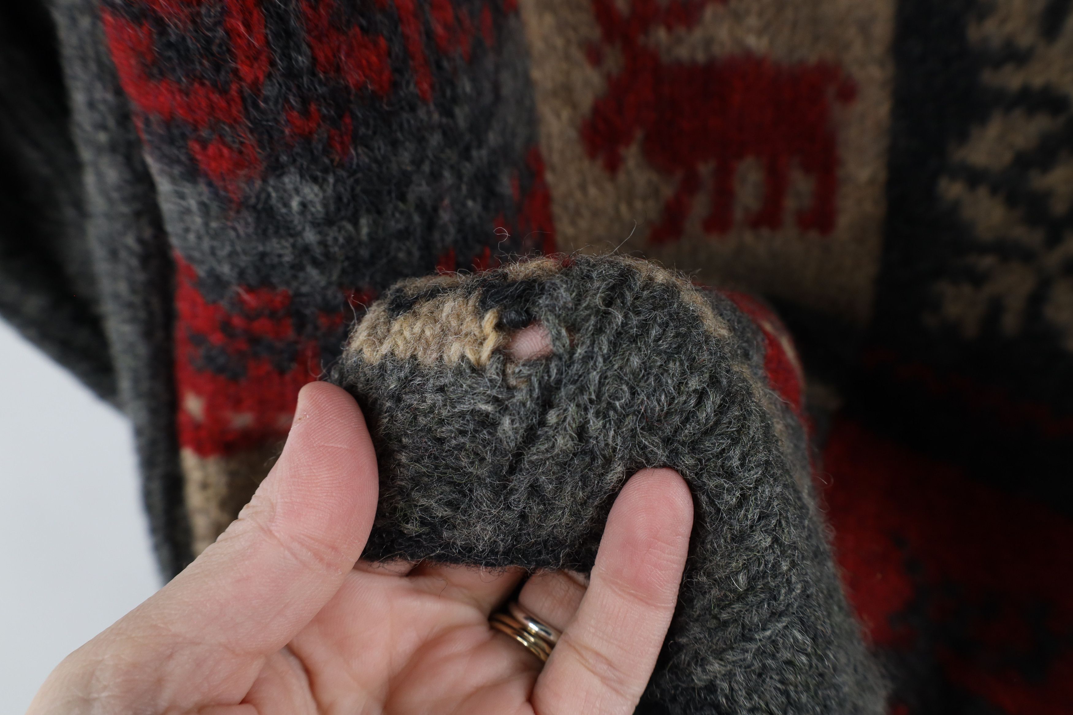Vintage × Woolrich Woolen Mills Vintage 90s Woolrich Knit Moose Snowflake Patchwork Sweater Size M / US 6-8 / IT 42-44 - 6 Thumbnail