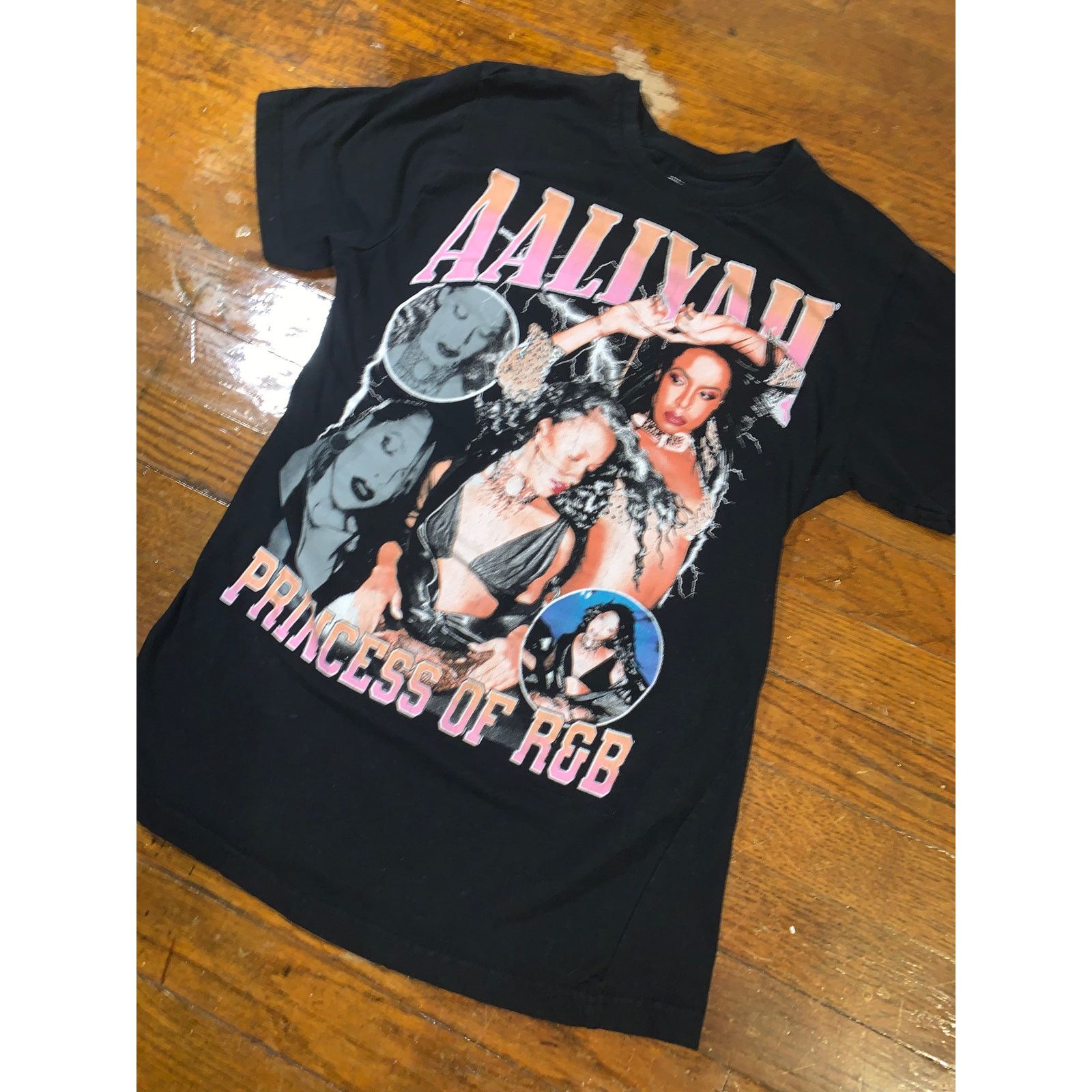 Band Tees Aaliyah Princess of R&B T Shirt Small Black Graphic Tee Y2K Size S / US 4 / IT 40 - 5 Thumbnail