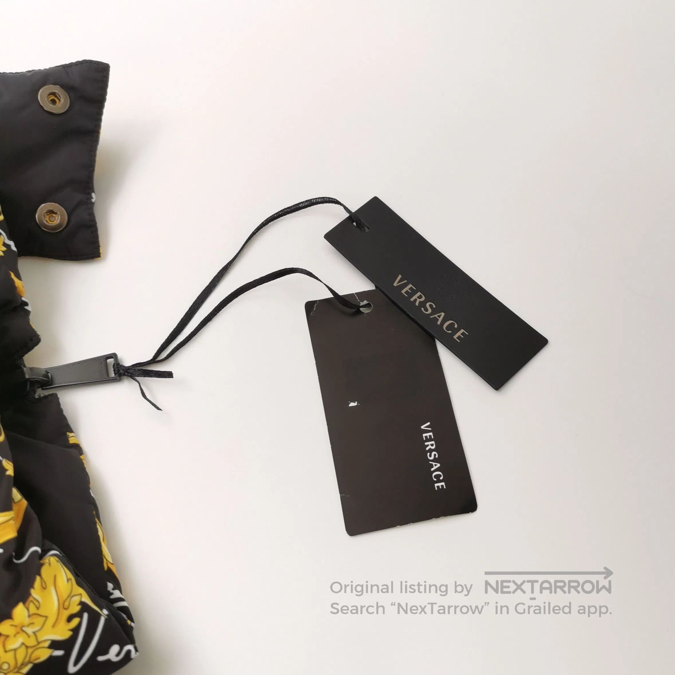 Versace Versace Black Jacket with Gold Medusa Logo M. Size US M / EU 48-50 / 2 - 1 Thumbnail