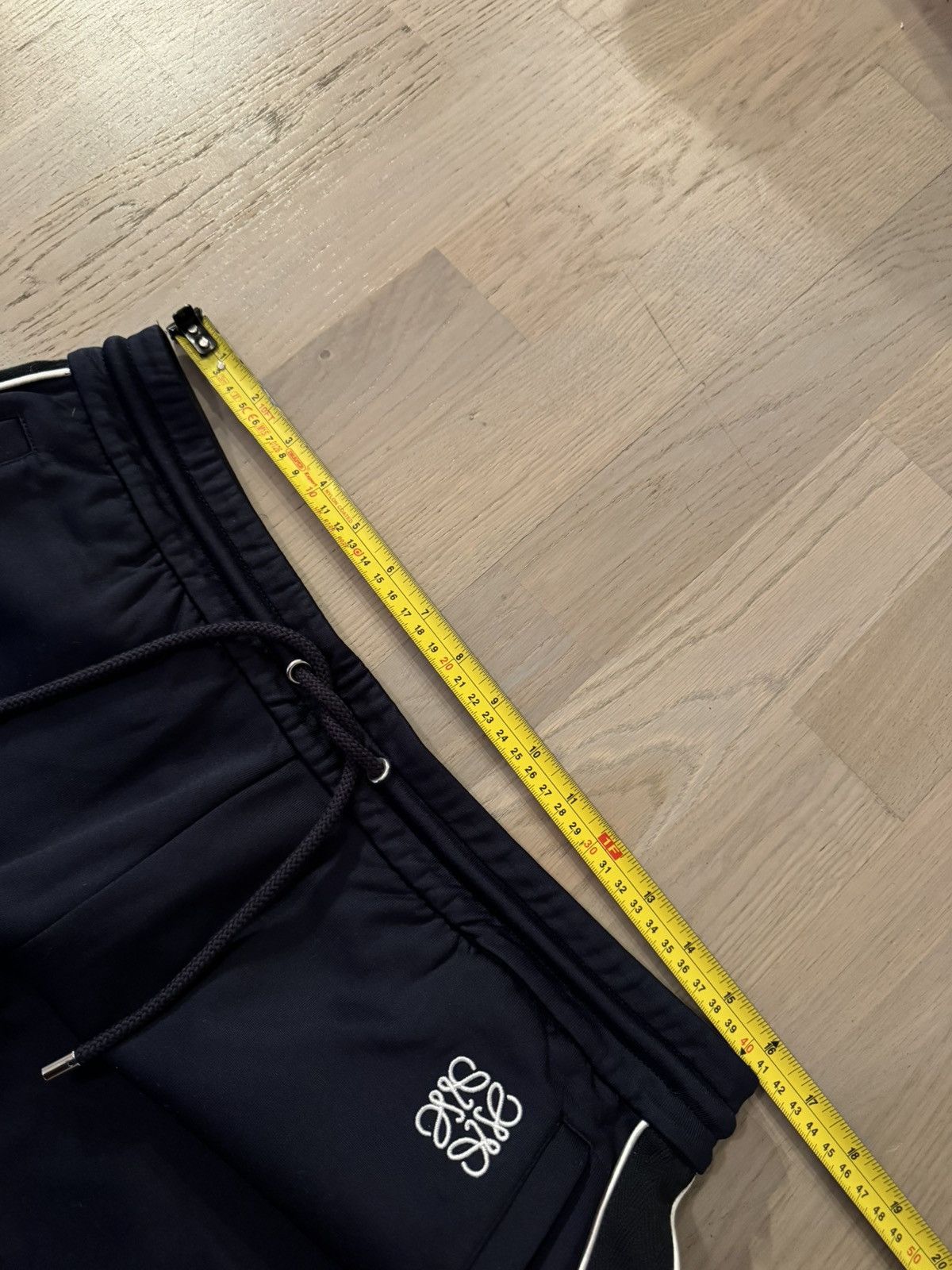 Loewe LOEWE joggers , trackpants REAL TAPE MEASUREMENTS IN PHOTOS Size US 31 - 5 Thumbnail