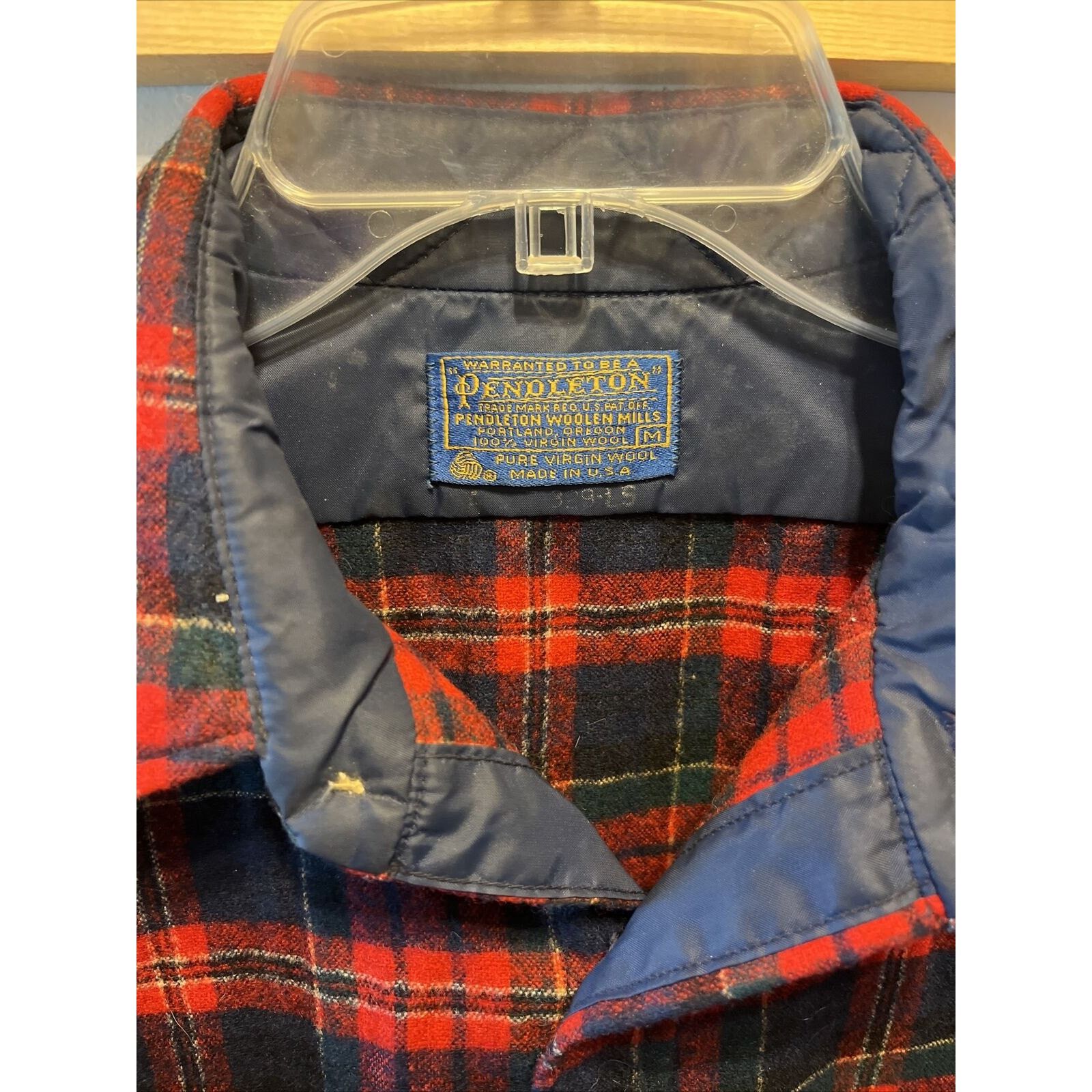 Pendleton Pendleton Vintage Men’s M Red Plaid LS Button Wool Flannel Size US M / EU 48-50 / 2 - 2 Thumbnail