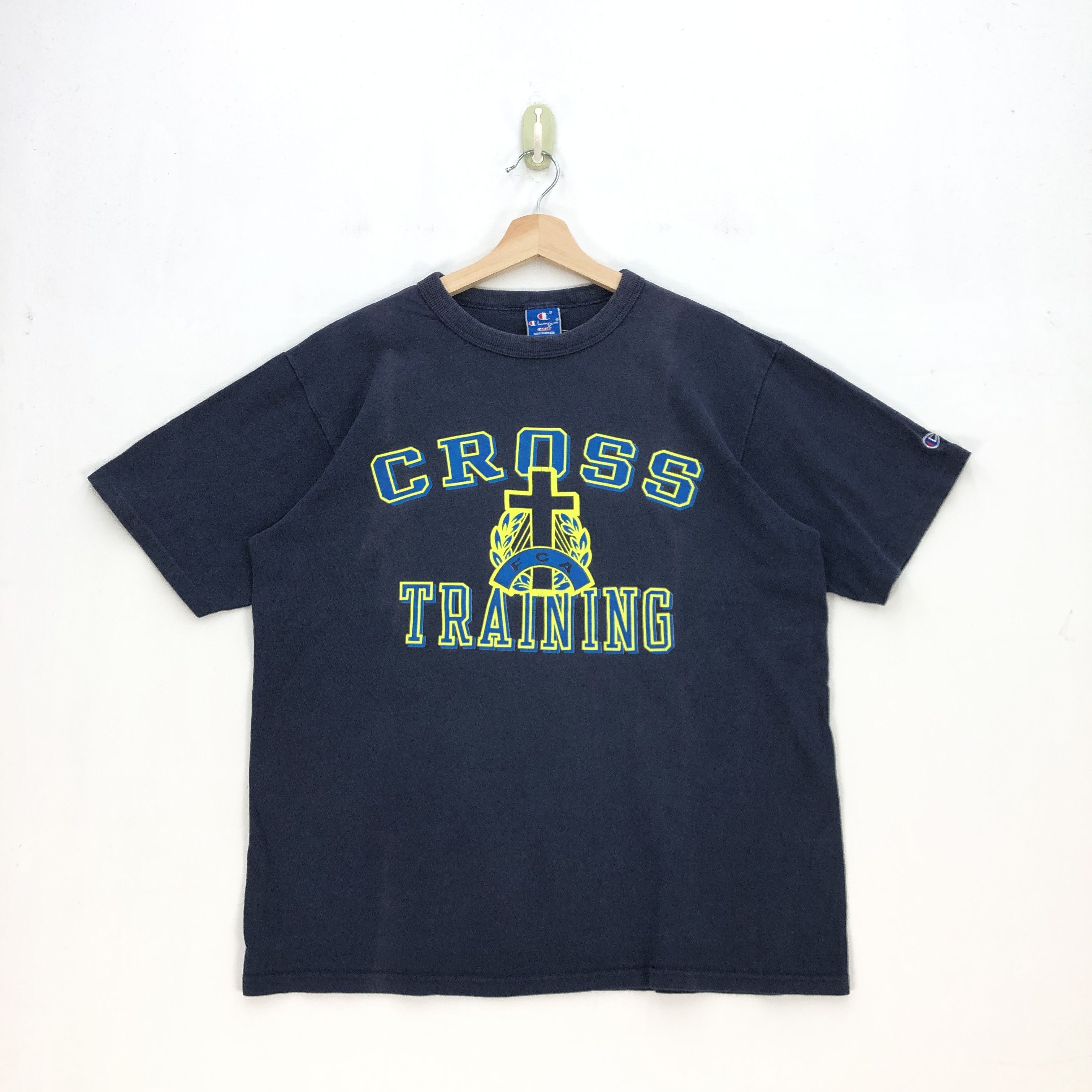 Champion Vintage 90s Champion T Shirt Champion Cross Training Tees Size US L / EU 52-54 / 3 - 1 Thumbnail