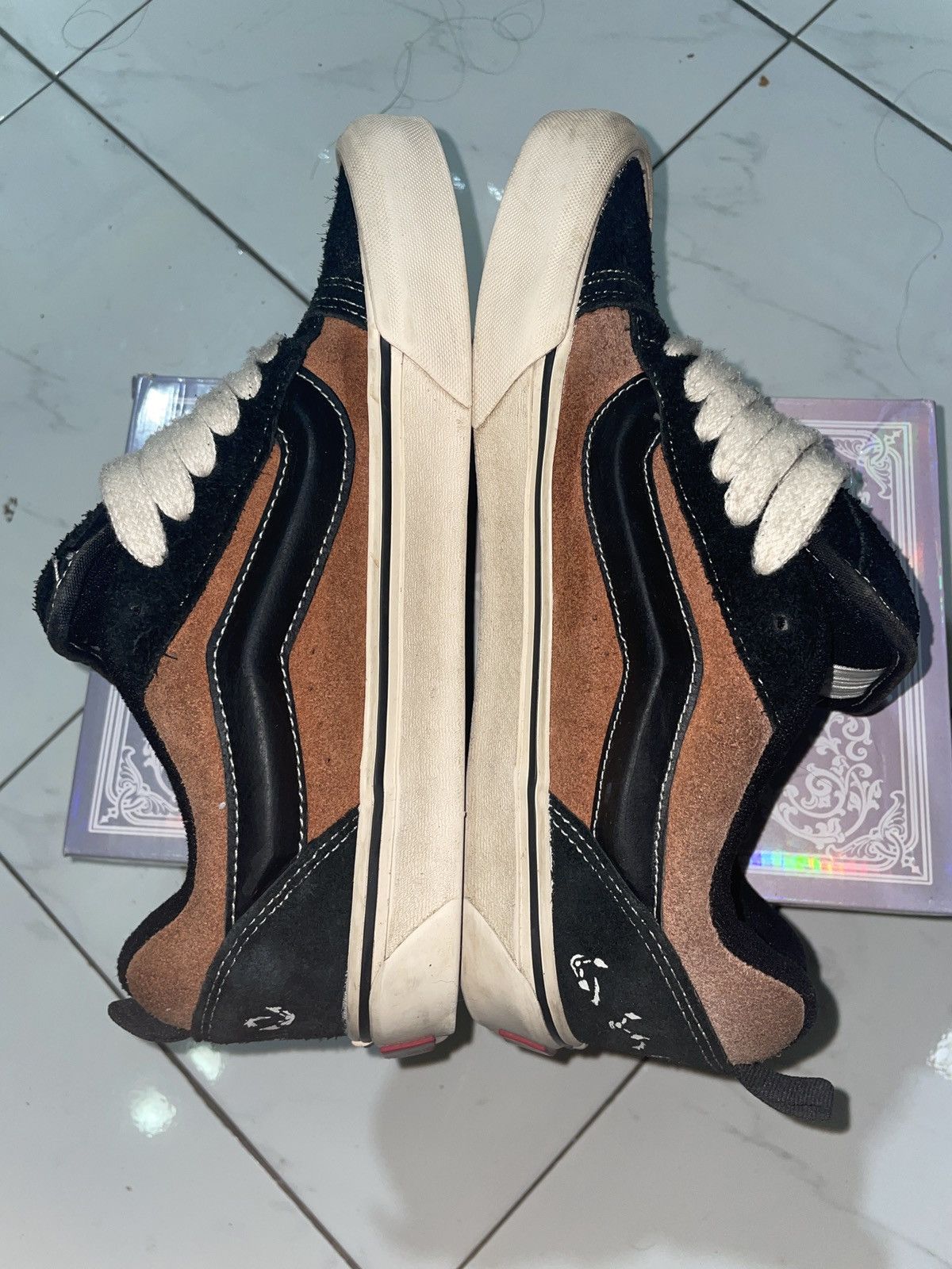 Vans Vans Knu Skool x Disney Size US 8 / EU 41 - 5 Thumbnail