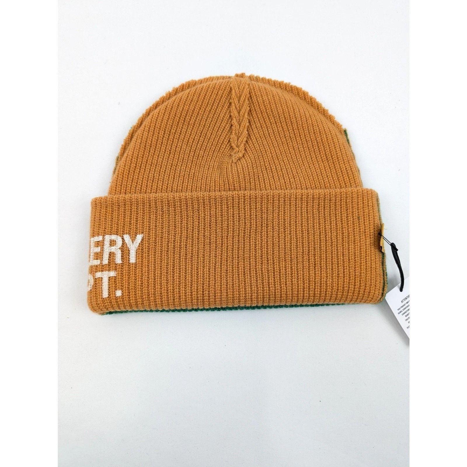 Gallery Dept. o1rshd1 Q:+207 / Size: OS / Beanie Cap / Hat in Green/Orange Size ONE SIZE - 4 Thumbnail
