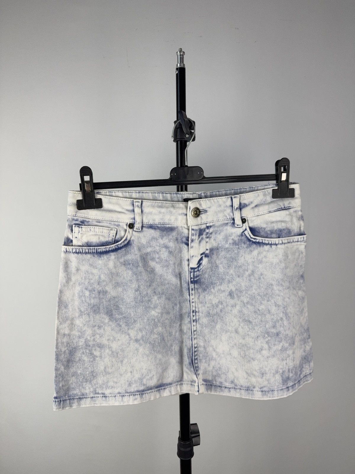 Designer × Dolce & Gabbana D&G Bleached Denim Mini Skirt Y2K Low Rise Size 27 Italy Size 27" / US 4 / IT 40 - 1 Thumbnail