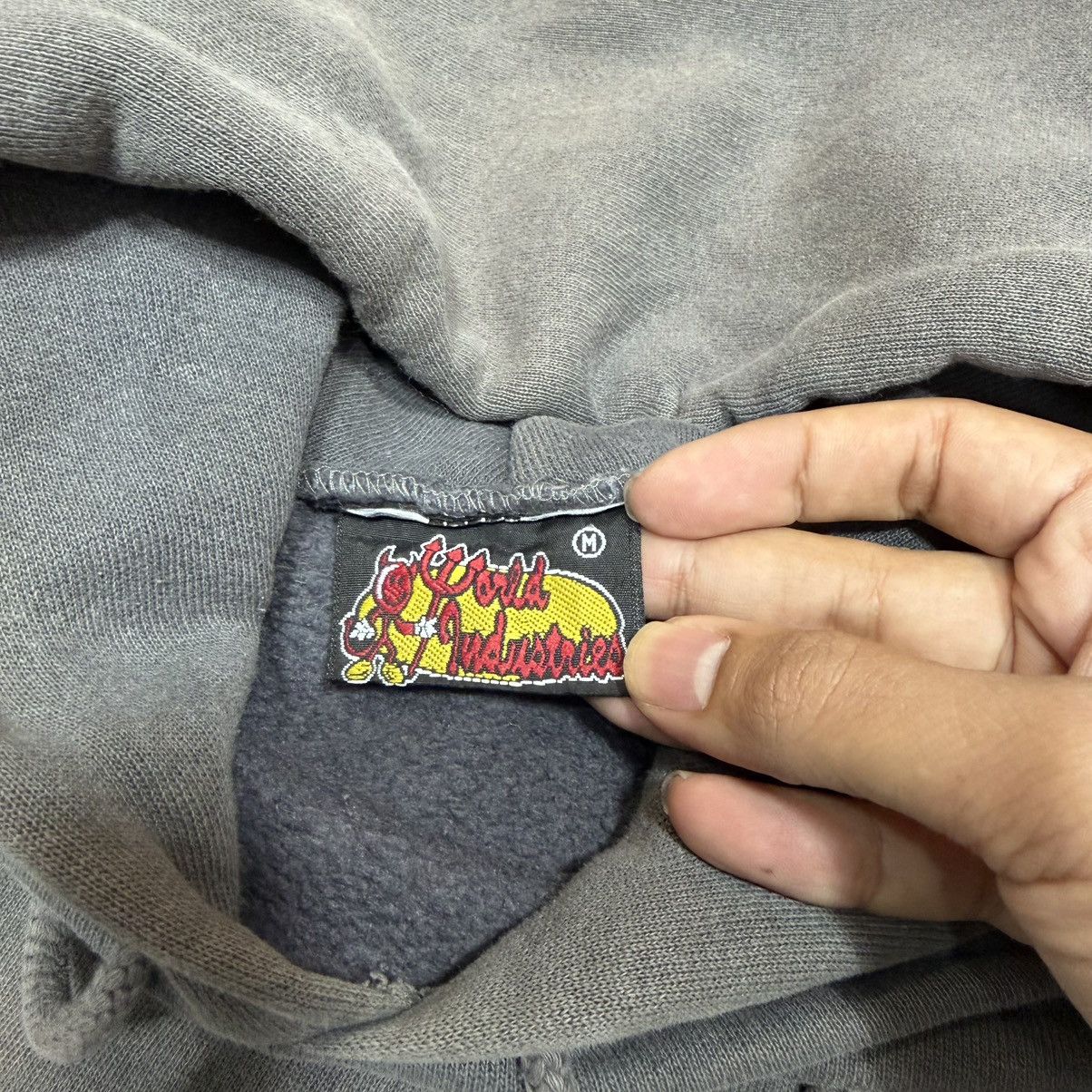 World Industries vintage 90's world industies hoodie Size US M / EU 48-50 / 2 - 8 Thumbnail