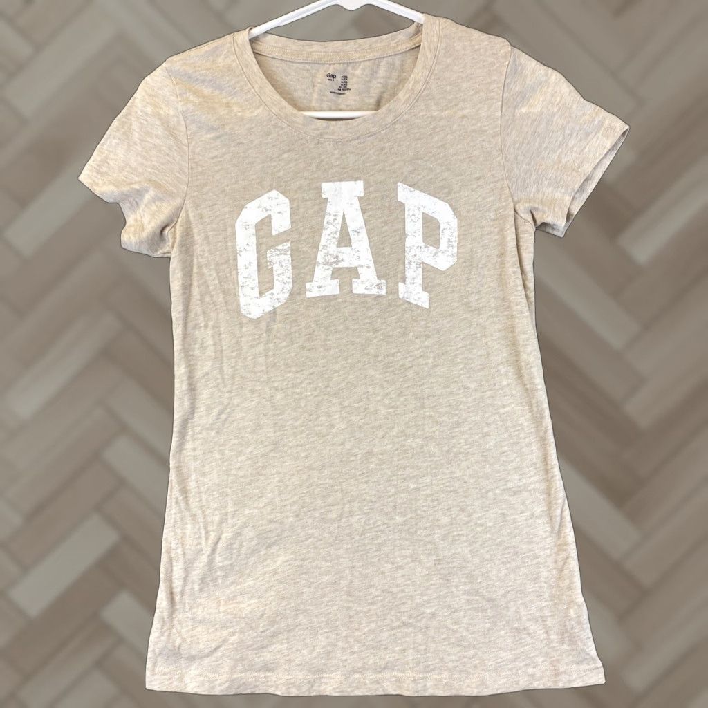 Gap Gap Shirt Women XS Tan Scoop Neck Short Sleeve T-Shirt Regular Adult Womens Spring Summer Lightweight Casual Top 39-15 Size XS / US 0-2 / IT 36-38 - 1 Thumbnail
