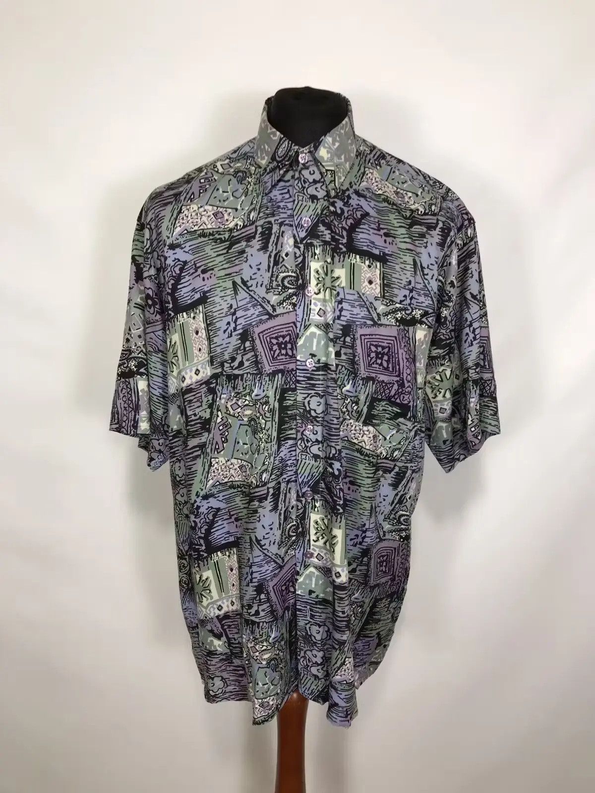 Vintage Vintage Crazy hawaiian shirt 80’s Size US M / EU 48-50 / 2 - 1 Thumbnail
