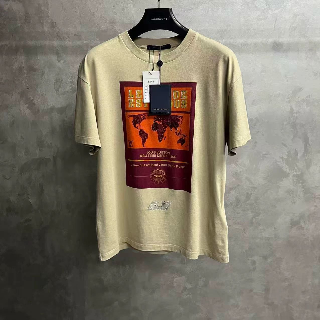 Louis Vuitton Louis Vuitton Printed T-Shirt S Women Size S / US 4 / IT 40 - 1 Thumbnail