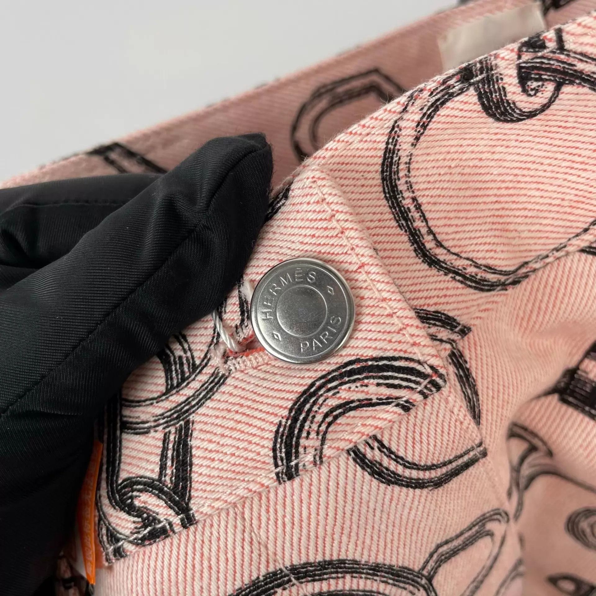 Hermes Hermès Women's Cotton Pink Shorts 36 Size 26" / US 2 / IT 38 - 8 Thumbnail
