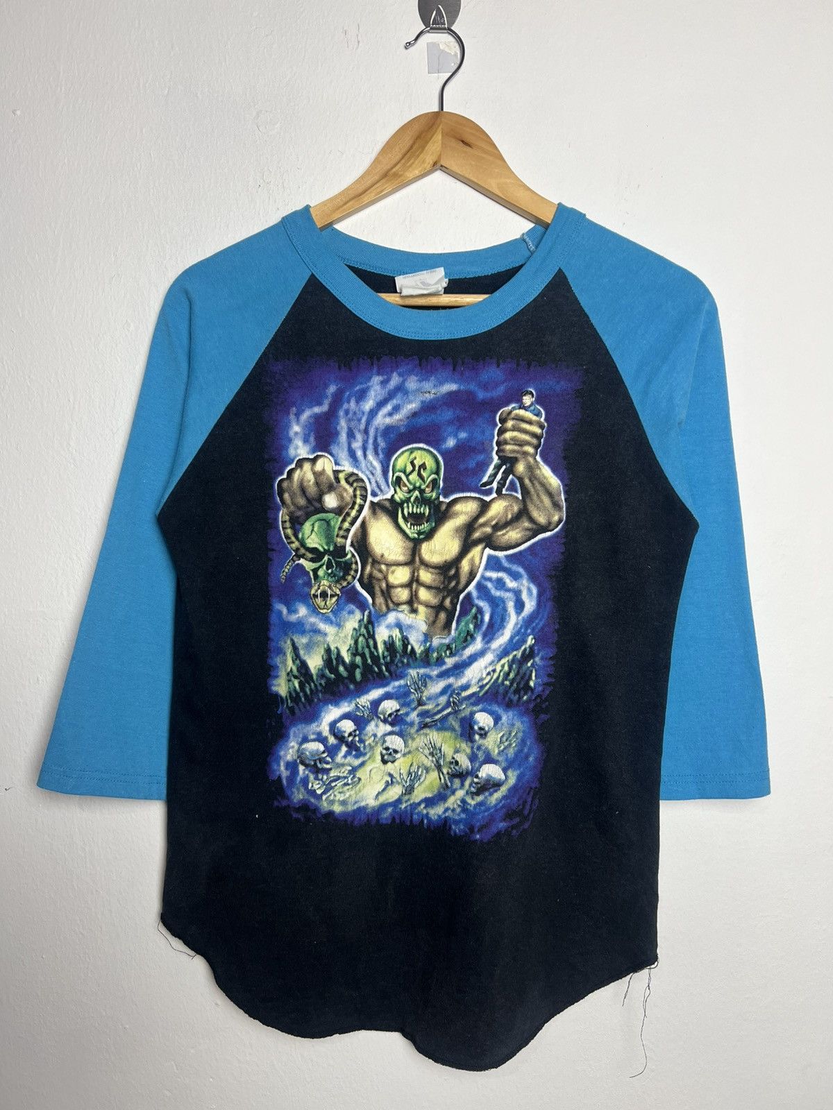 Japanese Brand Halloween Horror Monsters Skull Raglan Graphic Tee Size US L / EU 52-54 / 3 - 1 Thumbnail