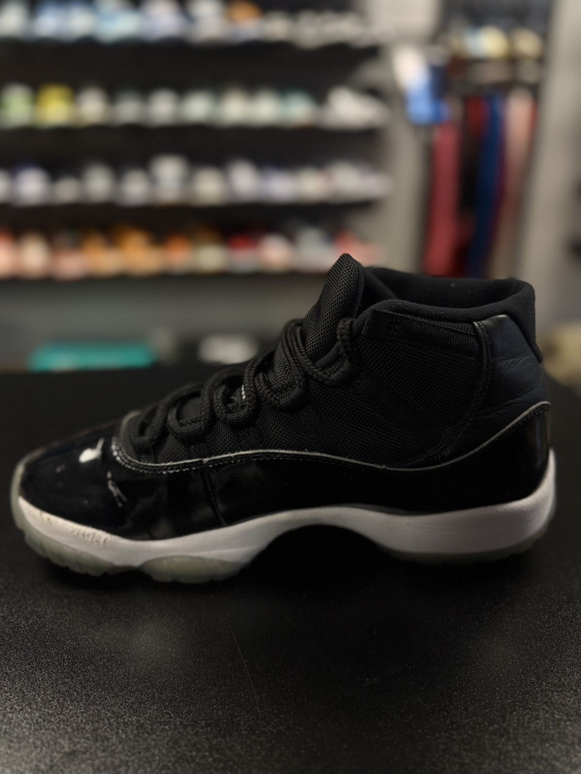 Jordan Brand × Nike Jordan 11 SpaceJam 2016 Size 10.5 (378037-003) Size US 10.5 / EU 43-44 - 12 Thumbnail