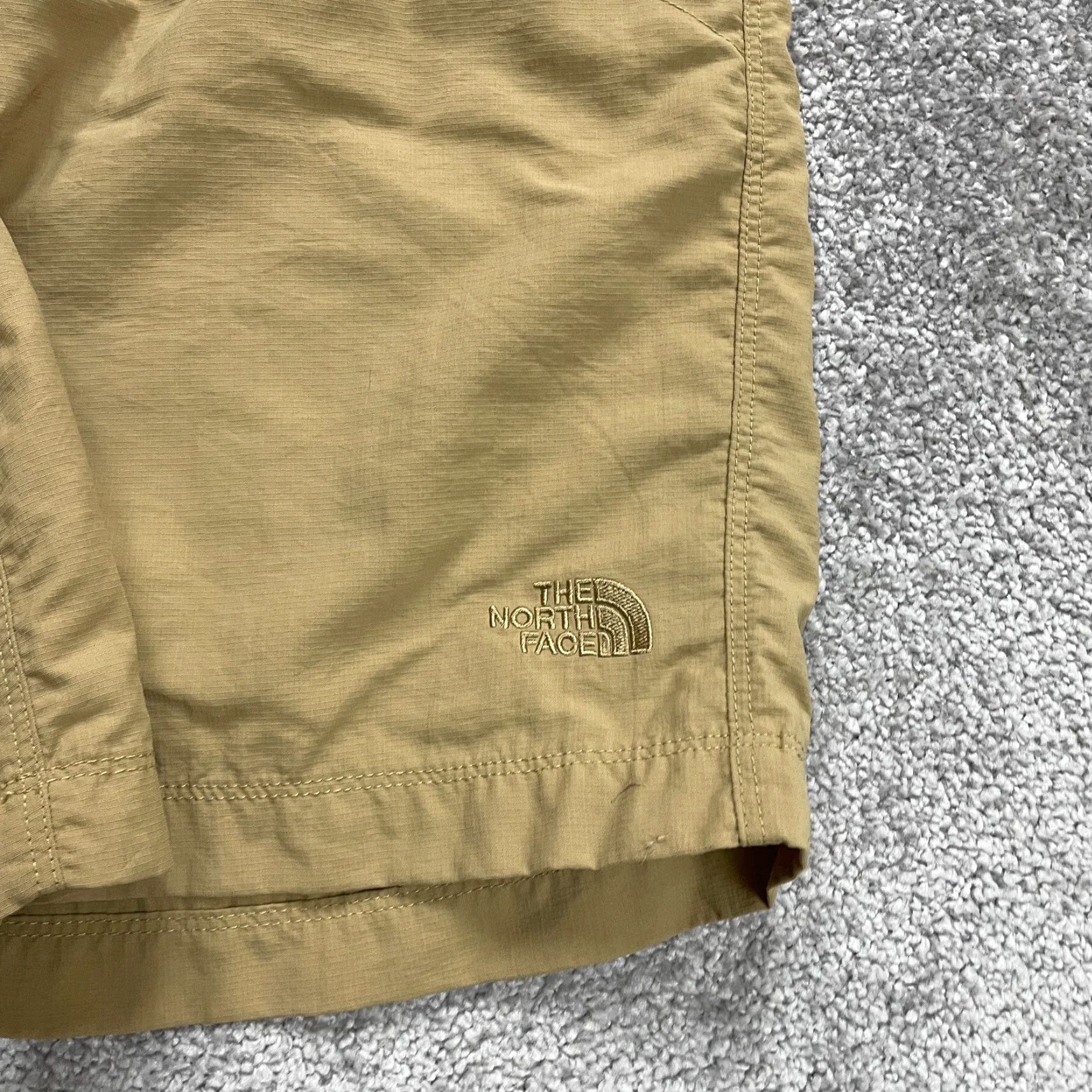 The North Face The North Face Bermuda Shorts Womens 4 Brown Nylon Mid Rise Casual Outdoor 30x6 Size 27" / US 4 / IT 40 - 4 Thumbnail