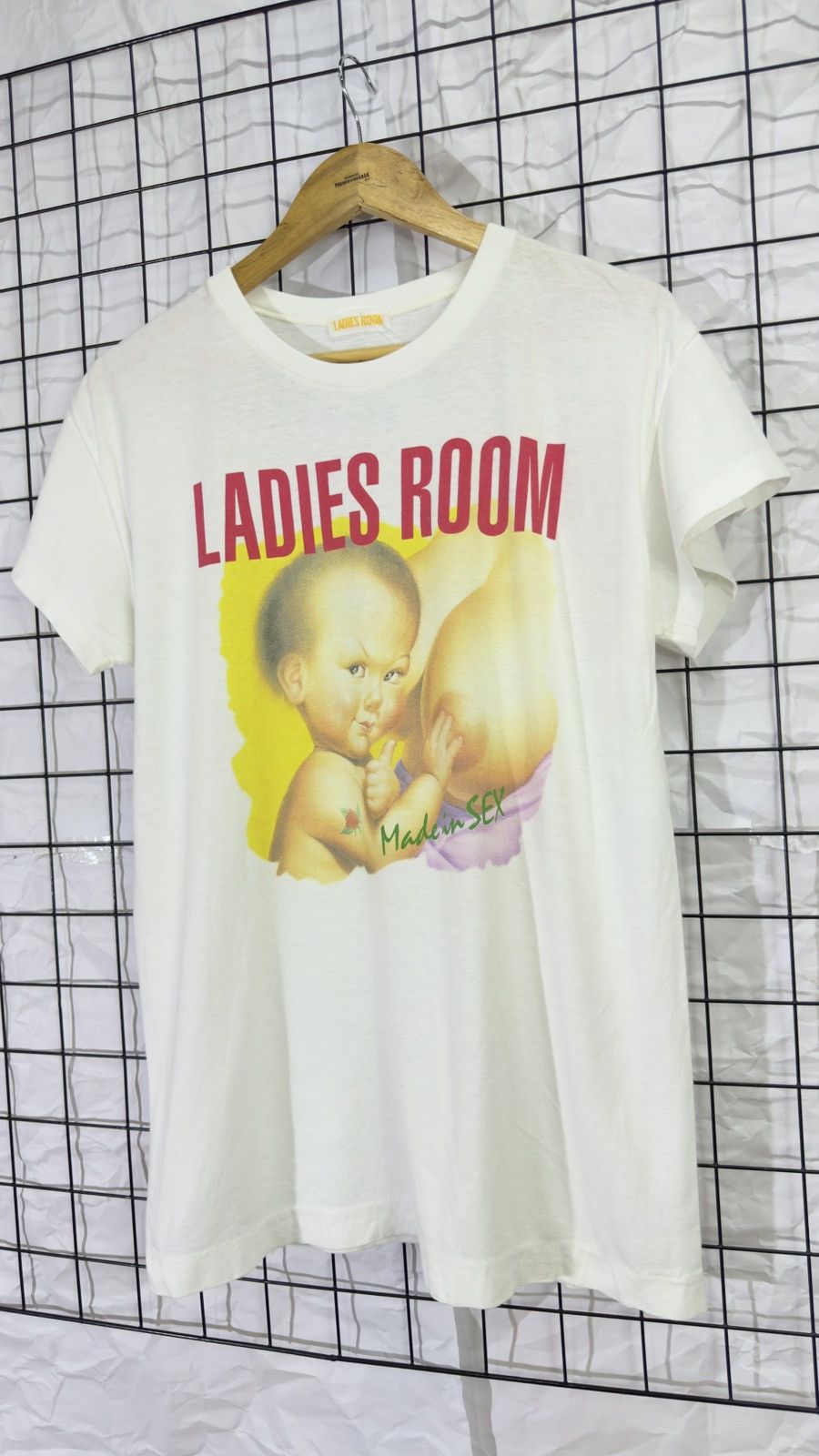 Vintage Vintage 90's ladies room made in sex tee shirt Size M / US 6-8 / IT 42-44 - 3 Thumbnail