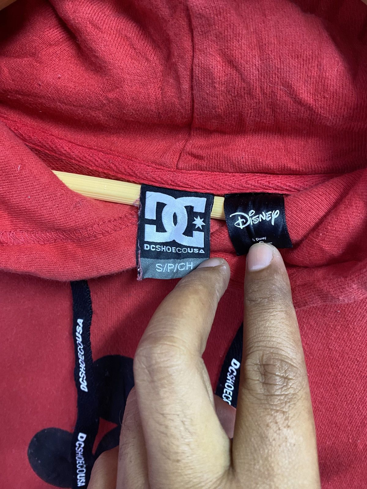 DC red DC Shoes x Disney collaboration hoodie Size US XL / EU 56 / 4 - 4 Thumbnail