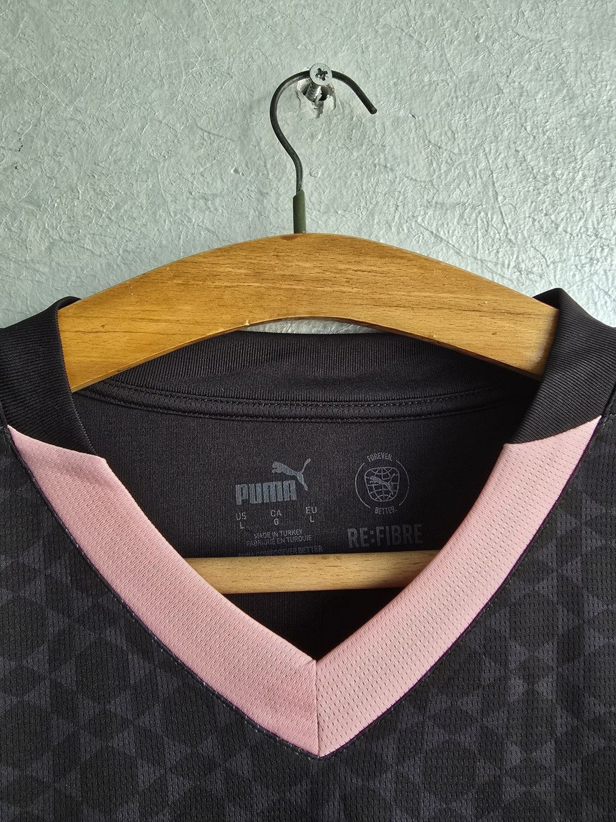 Puma Puma Palermo FC 2024/25 Away Jersey - Black & Pink Size US L / EU 52-54 / 3 - 3 Thumbnail