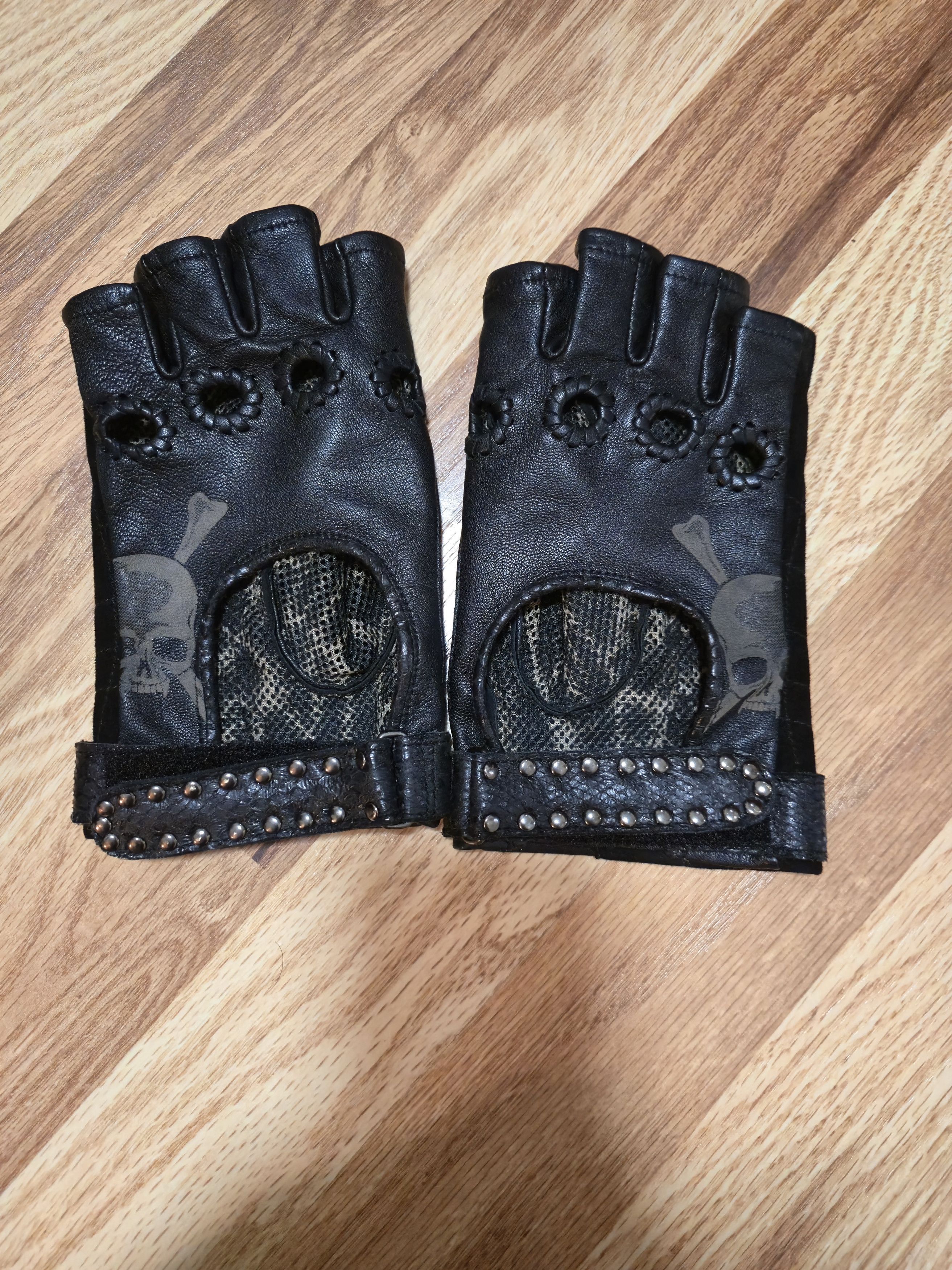 Roen × FINAL FANTASY XV レザーグローブ 未使用 y2k Roen × FINAL FANTASY XV Noctis Leather Glove – Roen Global