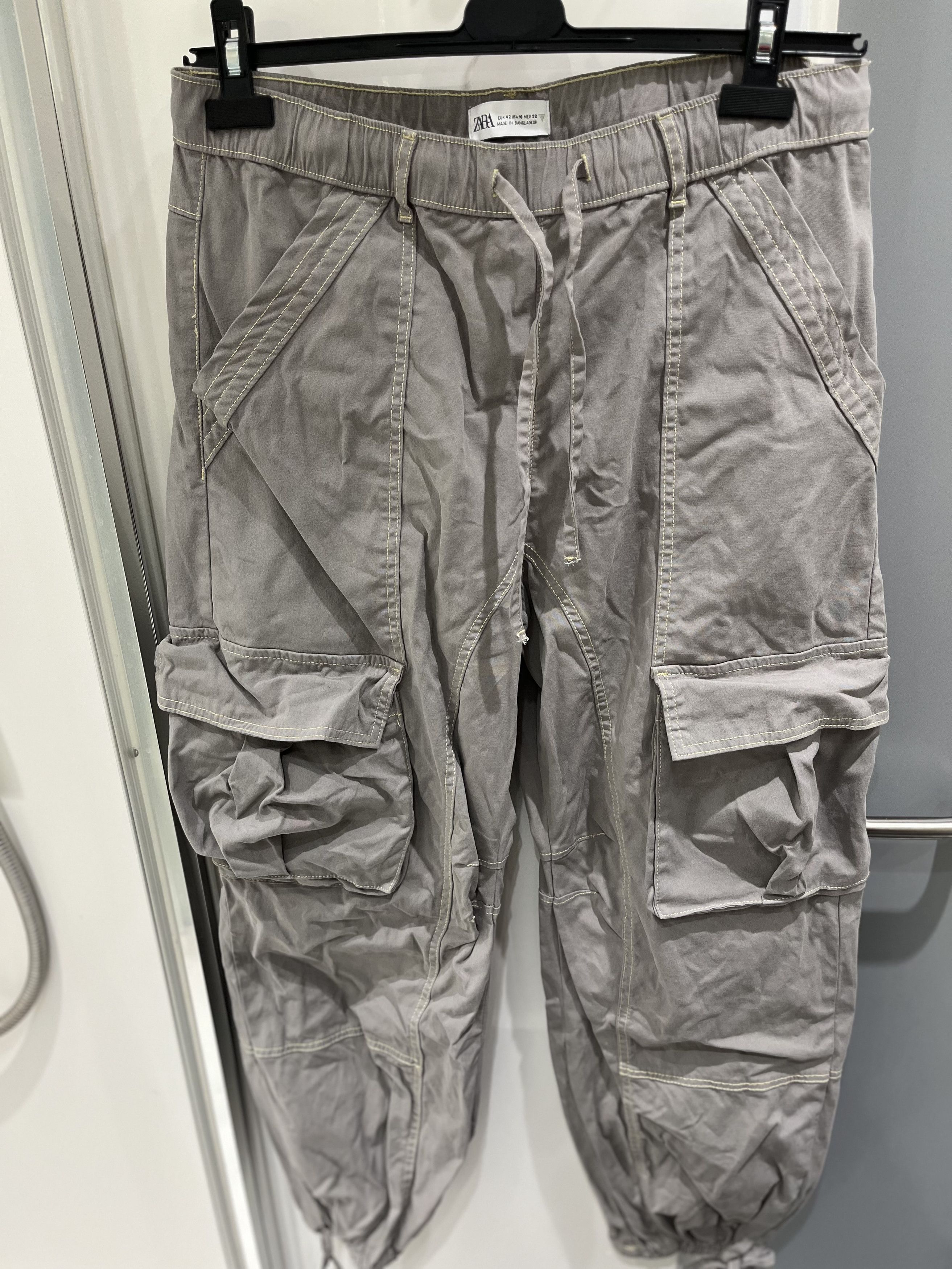 Zara Grey Cargo Pants Size US 26 / EU 42 - 1 Thumbnail