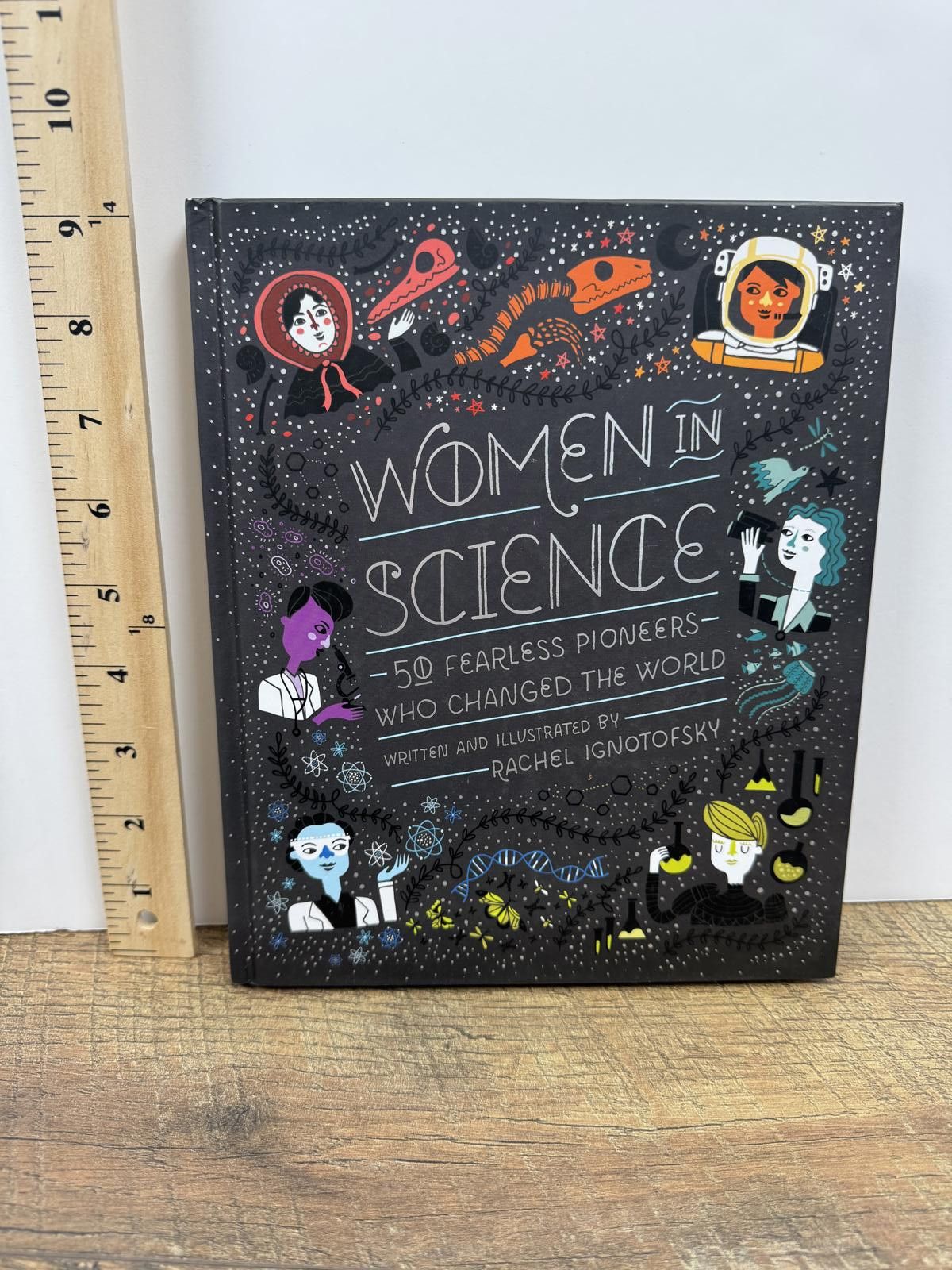 Other Women in Science: 50 Fearless Pioneers Who Changed the World Size ONE SIZE - 7 Thumbnail