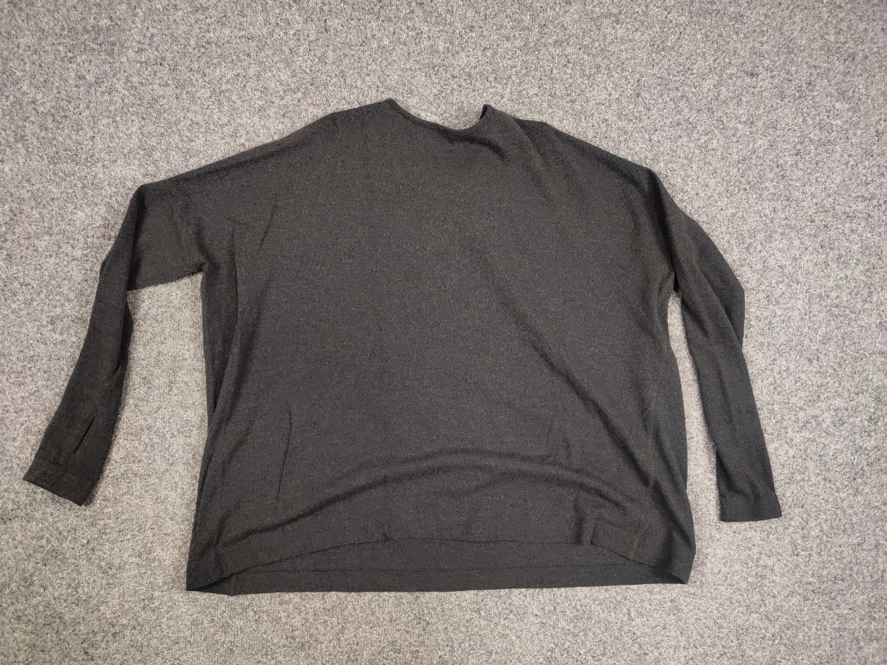 Designer Christa De Carouge Design Gray Wool Oversized Light Sweater Size ONE SIZE - 15 Thumbnail