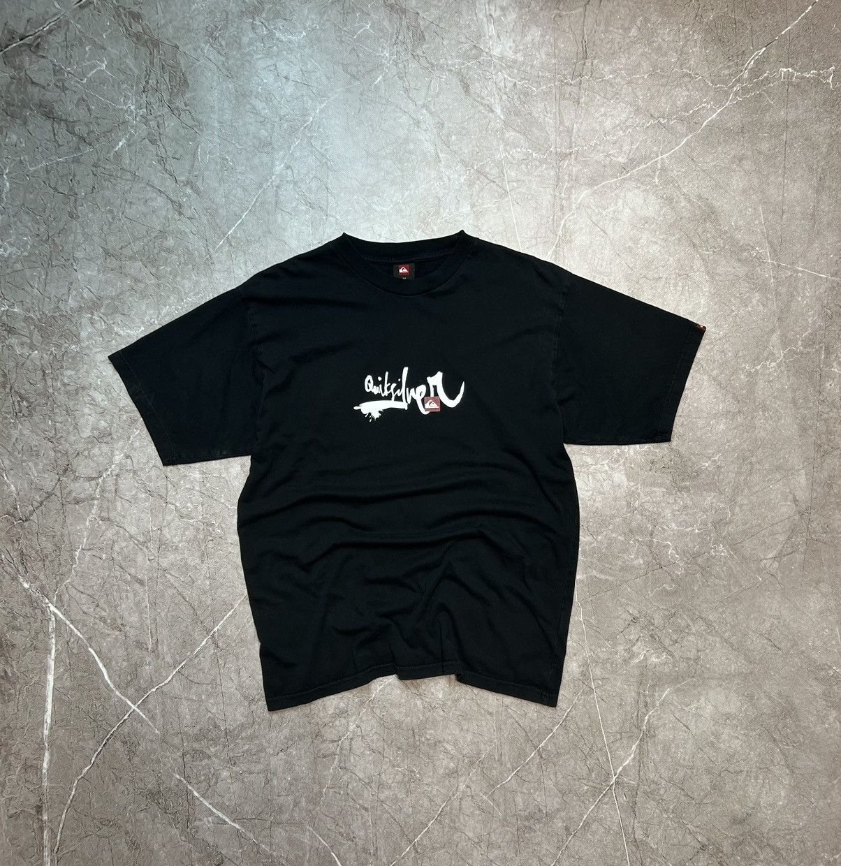 Quiksilver × Vintage Quiksilver Vintage T-Shirt Center Logo Surf Style Y2K 90s Size US M / EU 48-50 / 2 - 1 Thumbnail