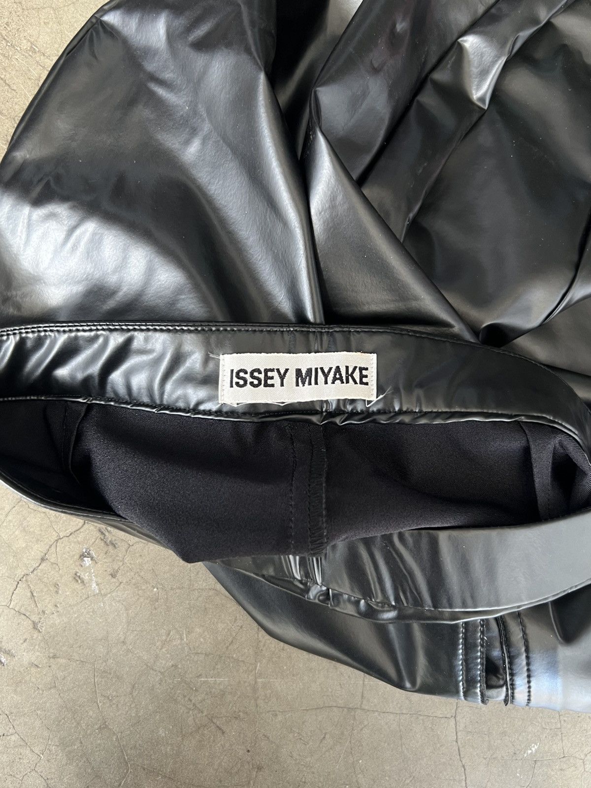 Issey Miyake Issey Miyake - S/S99 Nylon Boot Cut Pants Size 27" / US 4 / IT 40 - 9 Thumbnail