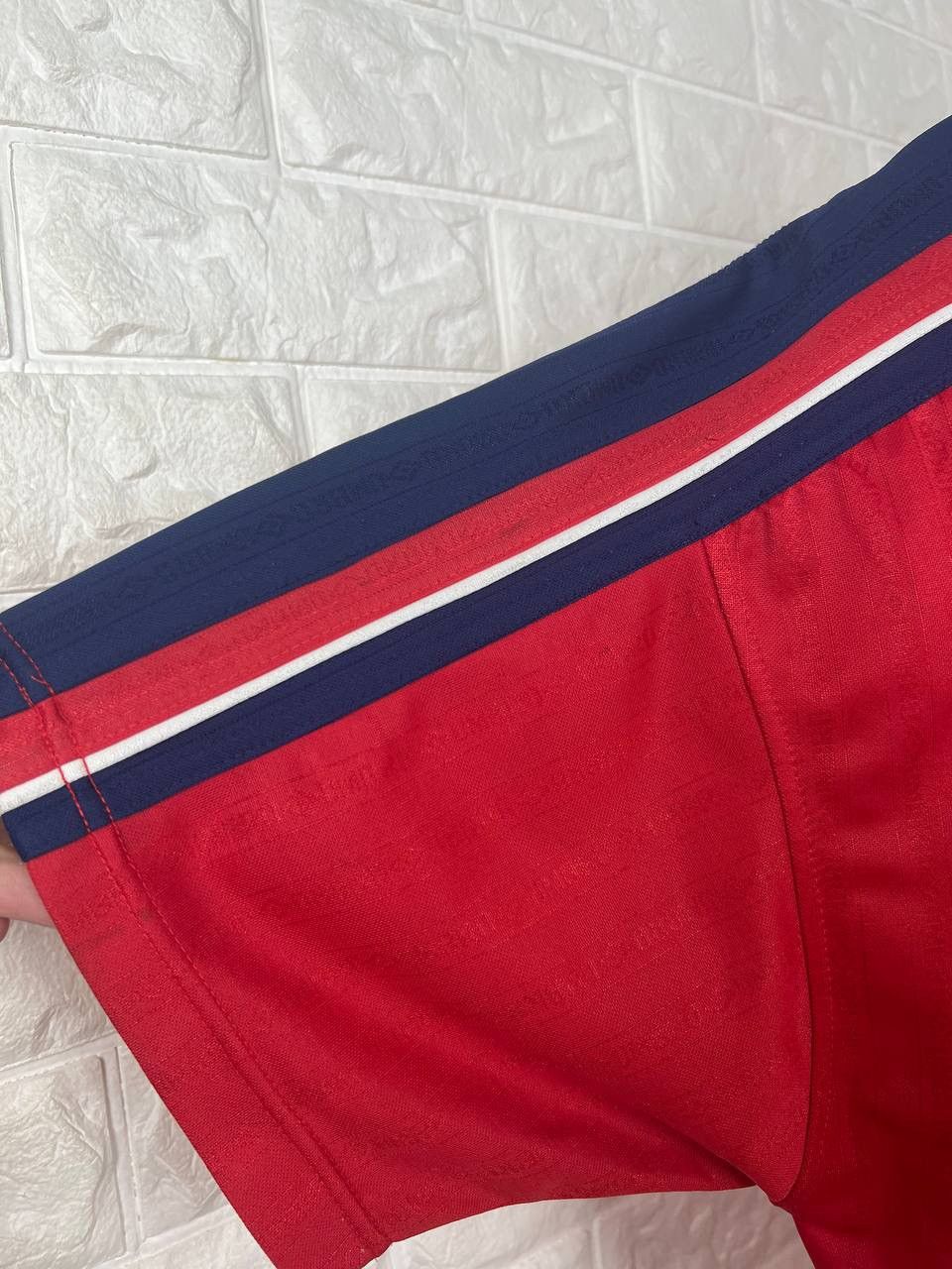 Umbro × Vintage Vintage Umbro England Jersey Size US L / EU 52-54 / 3 - 6 Thumbnail