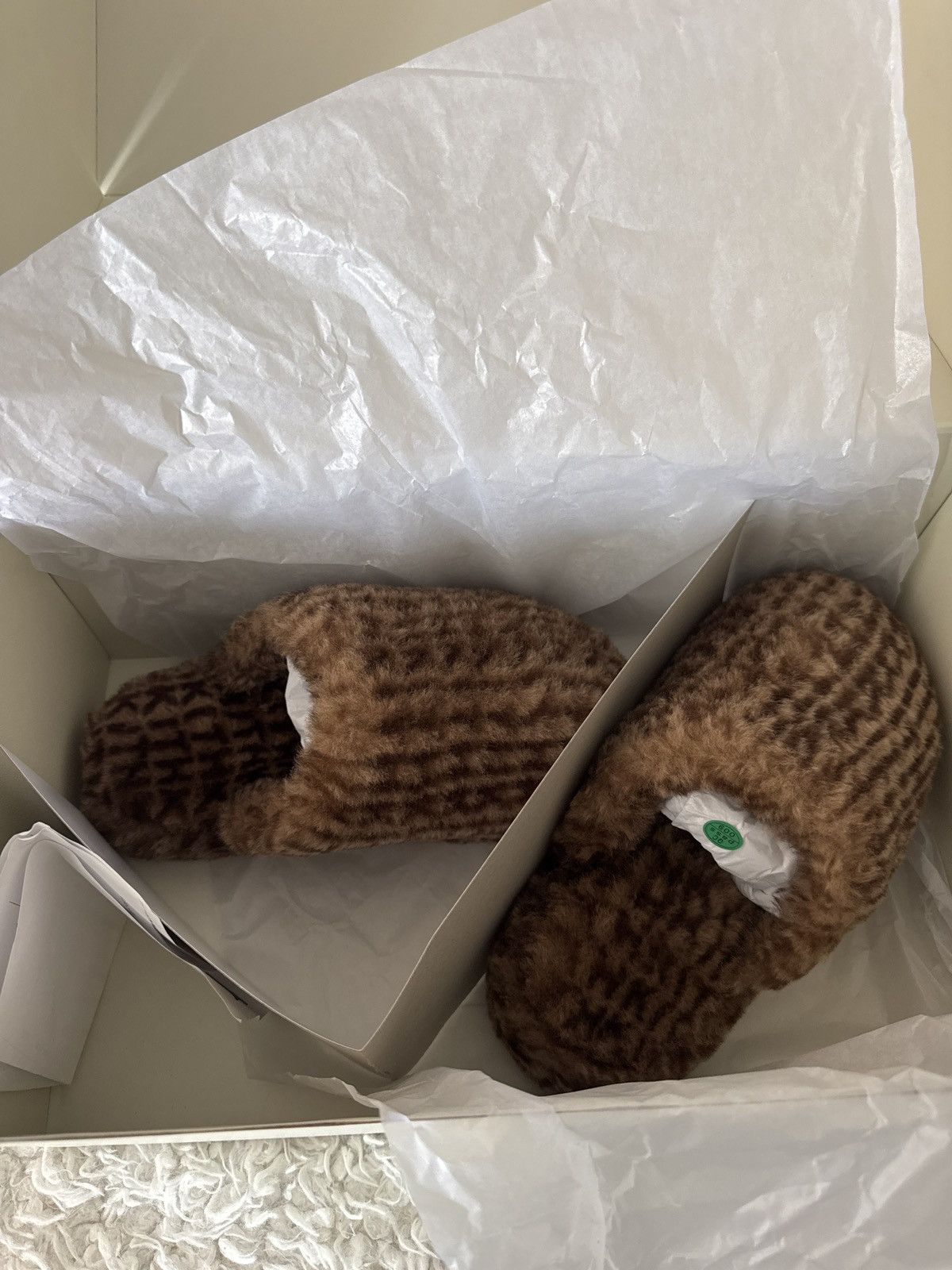 Kith Kithmas Women monogram Shearling Slippers Size US 5 / IT 35 - 4 Thumbnail