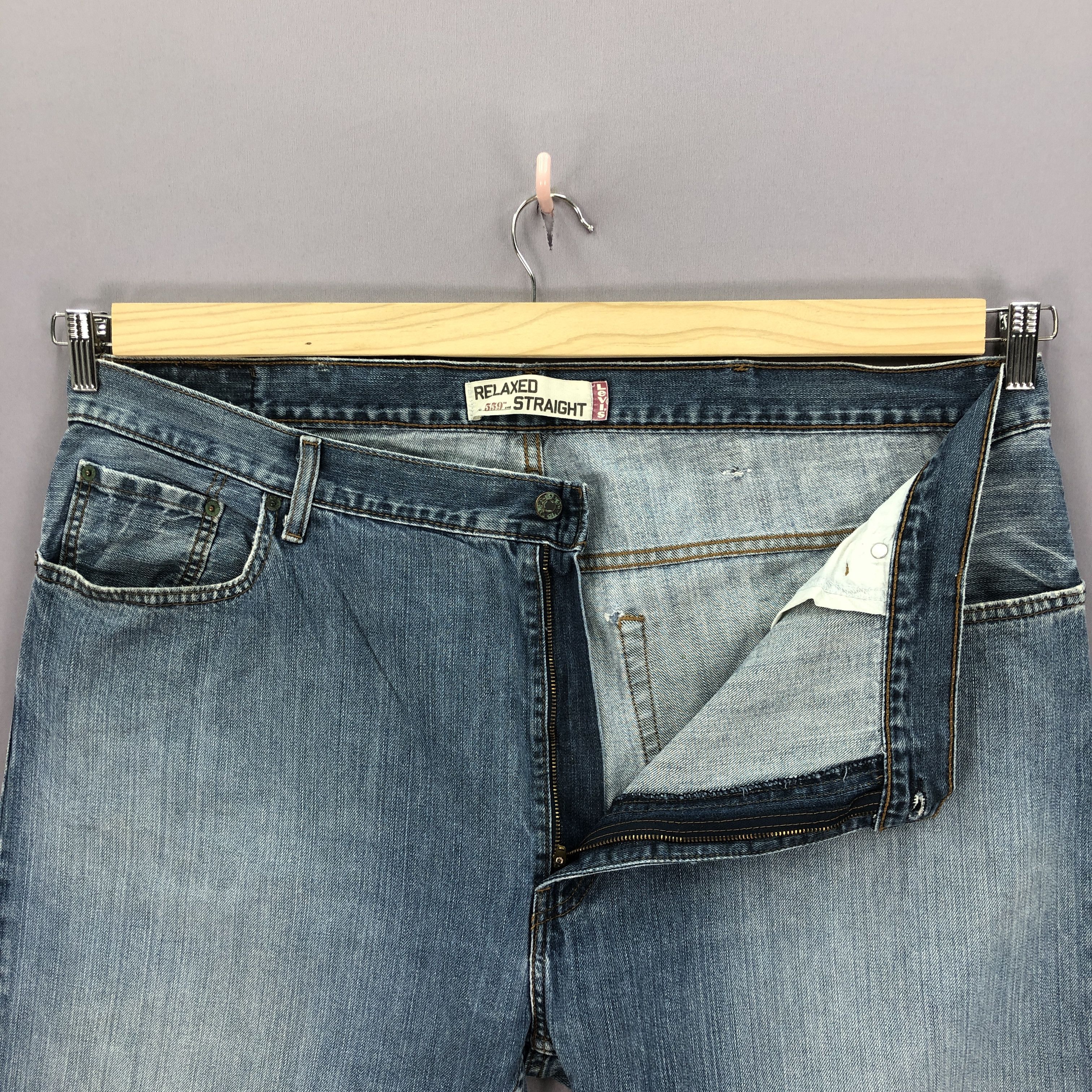 Levi's Vintage Levis 559 Baggy Jeans Levi's Light Wash Faded Denim Size US 42 / EU 58 - 6 Thumbnail