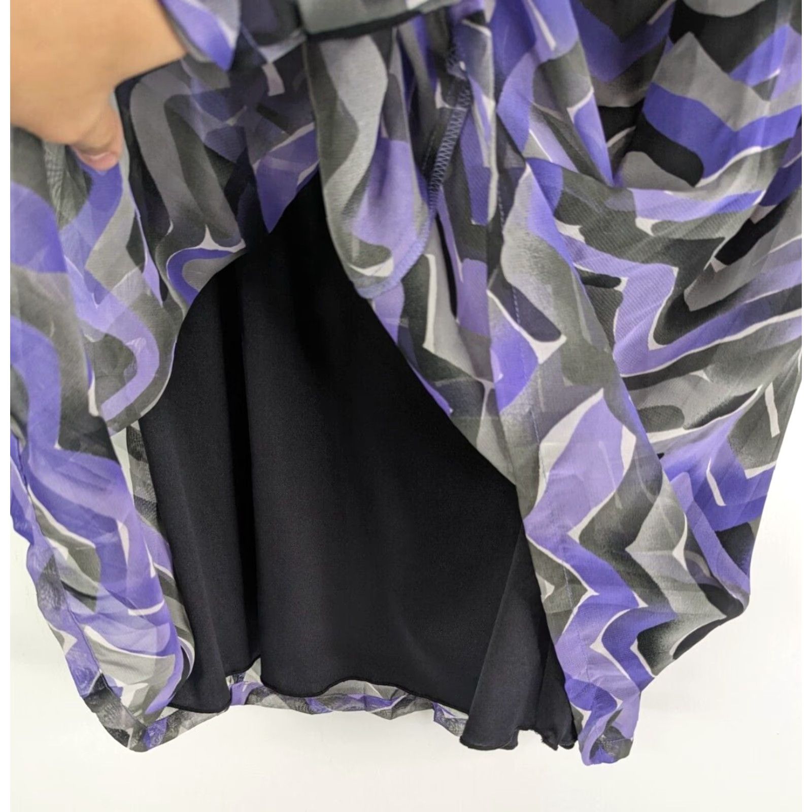 Vintage Jonathan Martin Skirt Casual Women A-Line Midi Purple Zig Zag Stripe Lined Size Medium Polyester 100% Machine Washable Summer Size 32" / US 10 / IT 46 - 3 Thumbnail