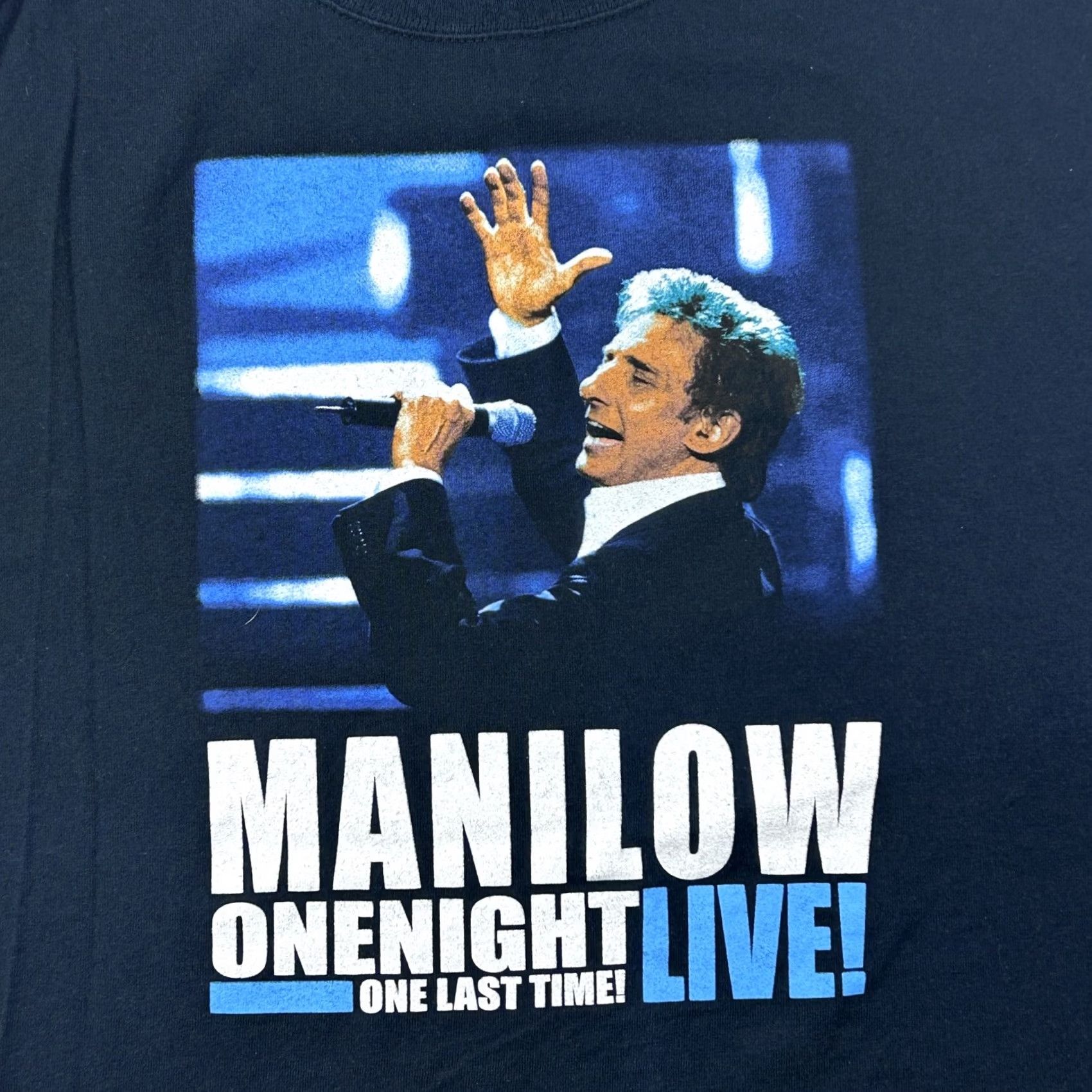 Vintage VINTAGE BARRY MANILOW ONE NIGHT ONE LAST TIME CONCERT T-Shirt LARGE tour 2004 Mens Size US L / EU 52-54 / 3 - 5 Thumbnail