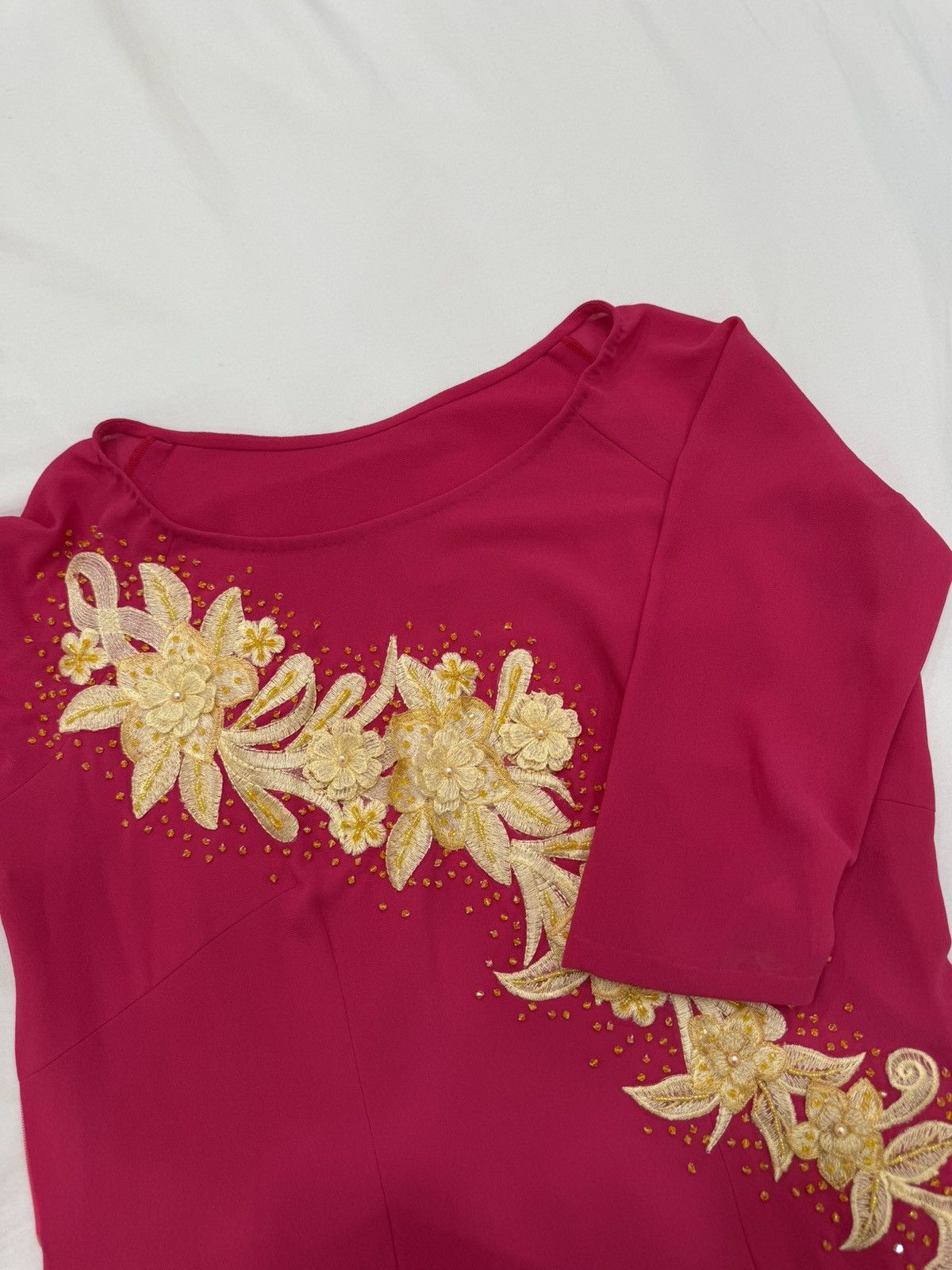 Other Red and gold embroidered half sleeve Ao Dai | Vietnamese Size 3XL / US 20-22 - 1 Thumbnail