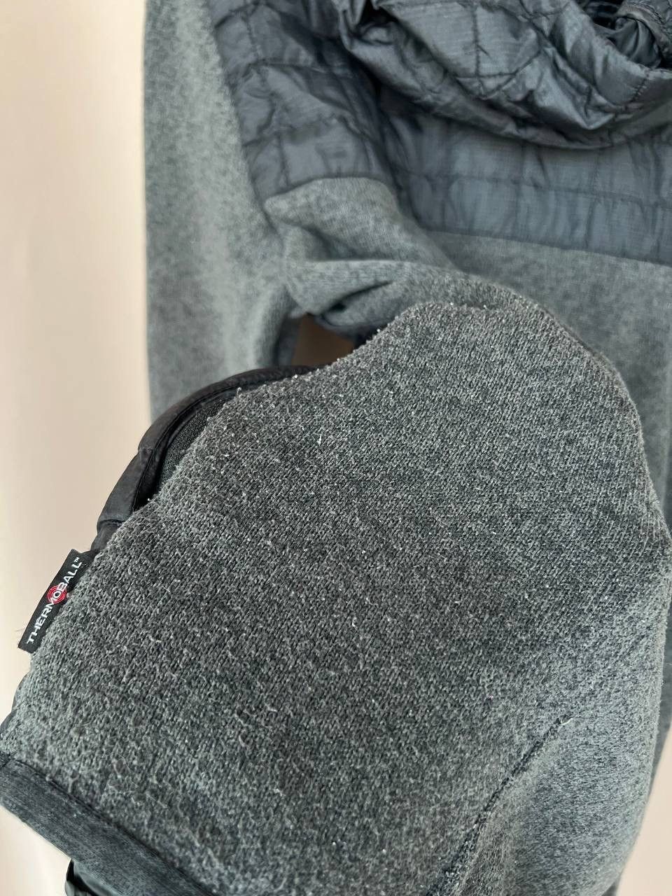 The North Face The North Face Dark Grey Thermoball Jacket Hybrid Size M/L Size US L / EU 52-54 / 3 - 17 Thumbnail
