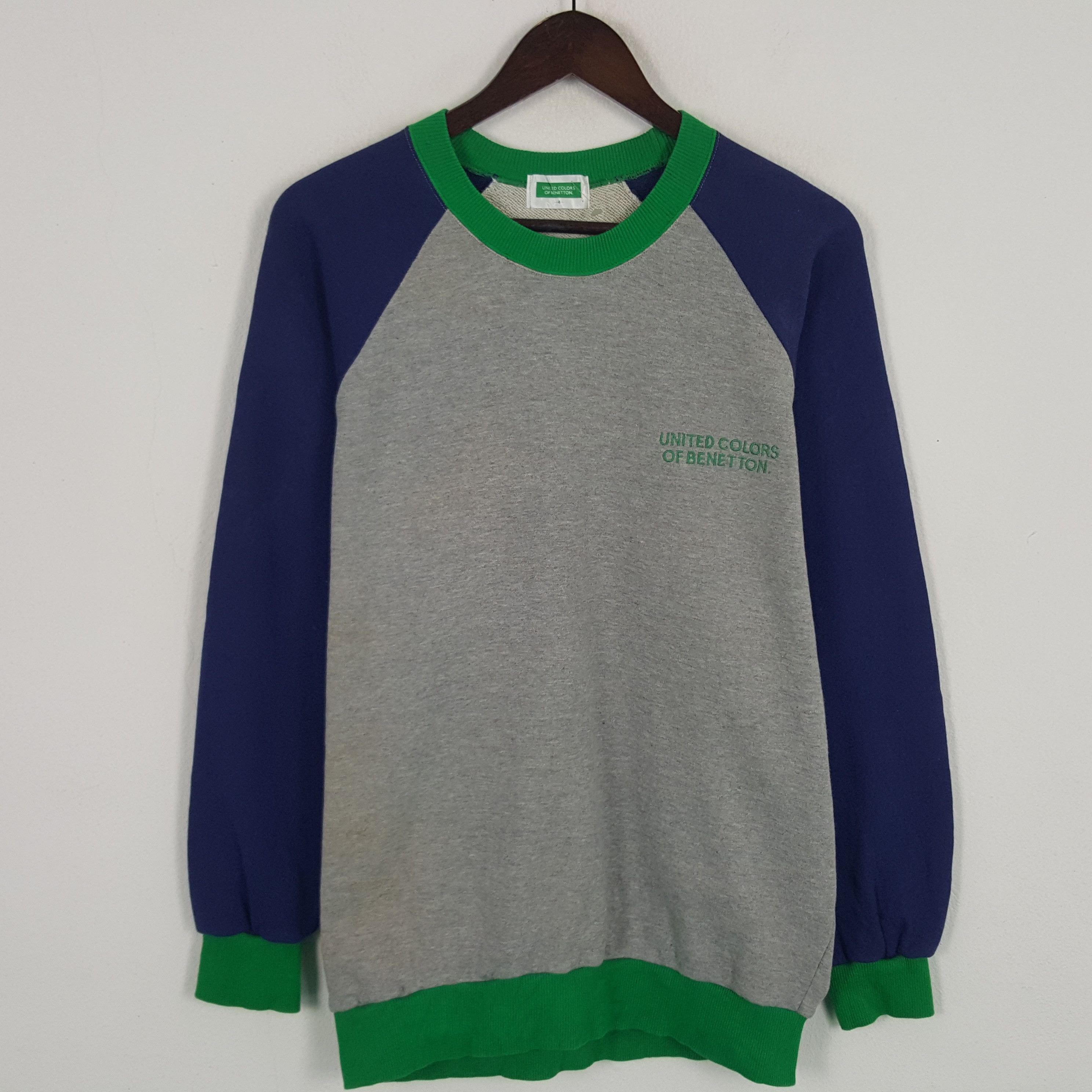 Vintage United Colors Of Benetton Sweatshirt