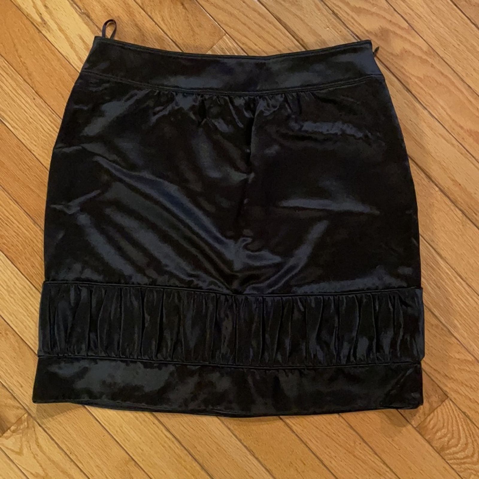 Burberry Burberry wool and silk black skirt 6 Medium Size 28" / US 6 / IT 42 - 4 Thumbnail