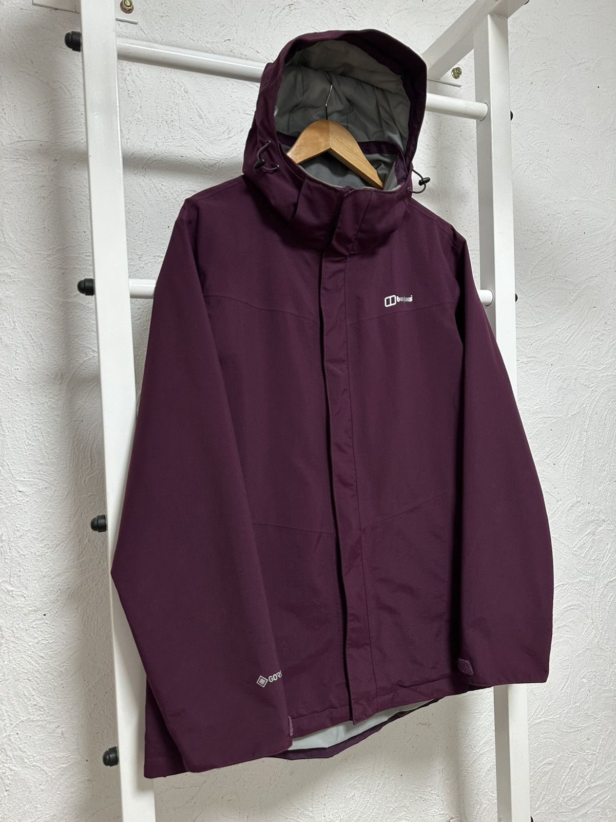 Berghaus Berghaus Women’s Size XXL Purple Gore-Tex Outdoor Jacket Size XXL / US 16-18 / IT 52-54 - 3 Thumbnail