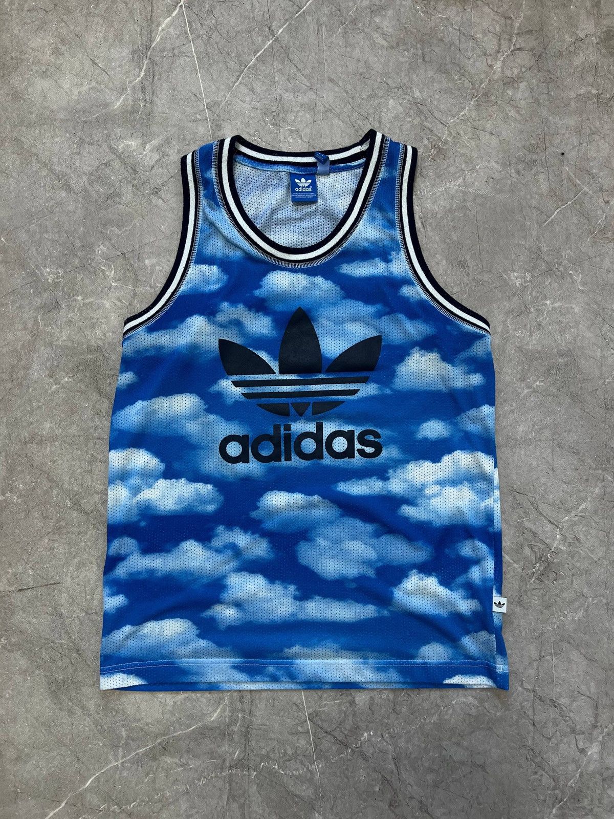 Adidas Adidas Originals T shirt Allover Clouds Vest Basketball S Size US S / EU 44-46 / 1 - 2 Thumbnail