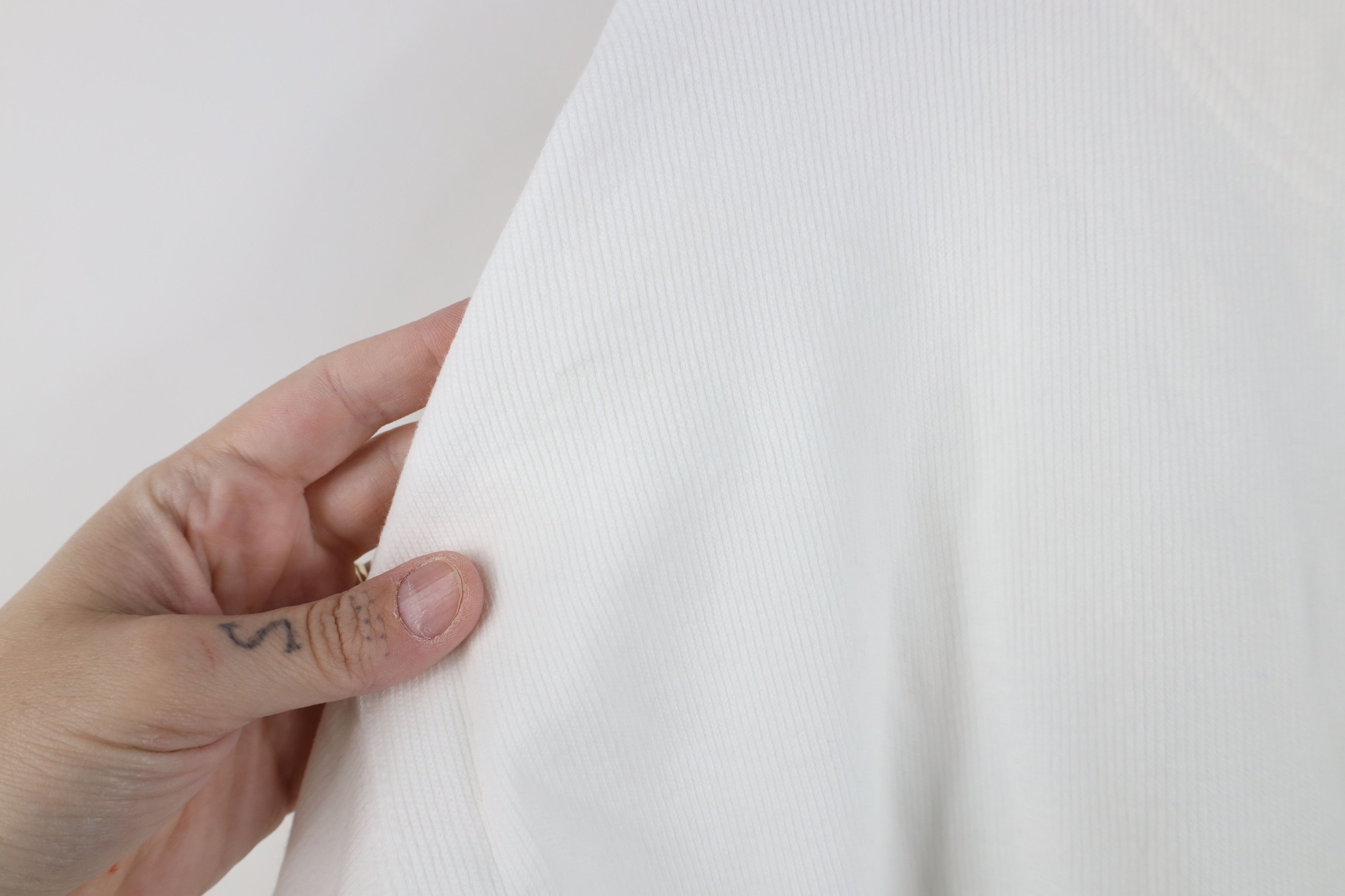 Vintage Vintage 90s Streetwear Ribbed Knit Crewneck Sweater White Size US L / EU 52-54 / 3 - 7 Thumbnail