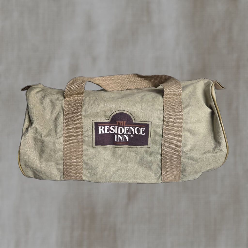 Vintage USA Beige Nylon Duffle Bag Unisex Adult Gym Camping Size ONE SIZE - 1 Thumbnail
