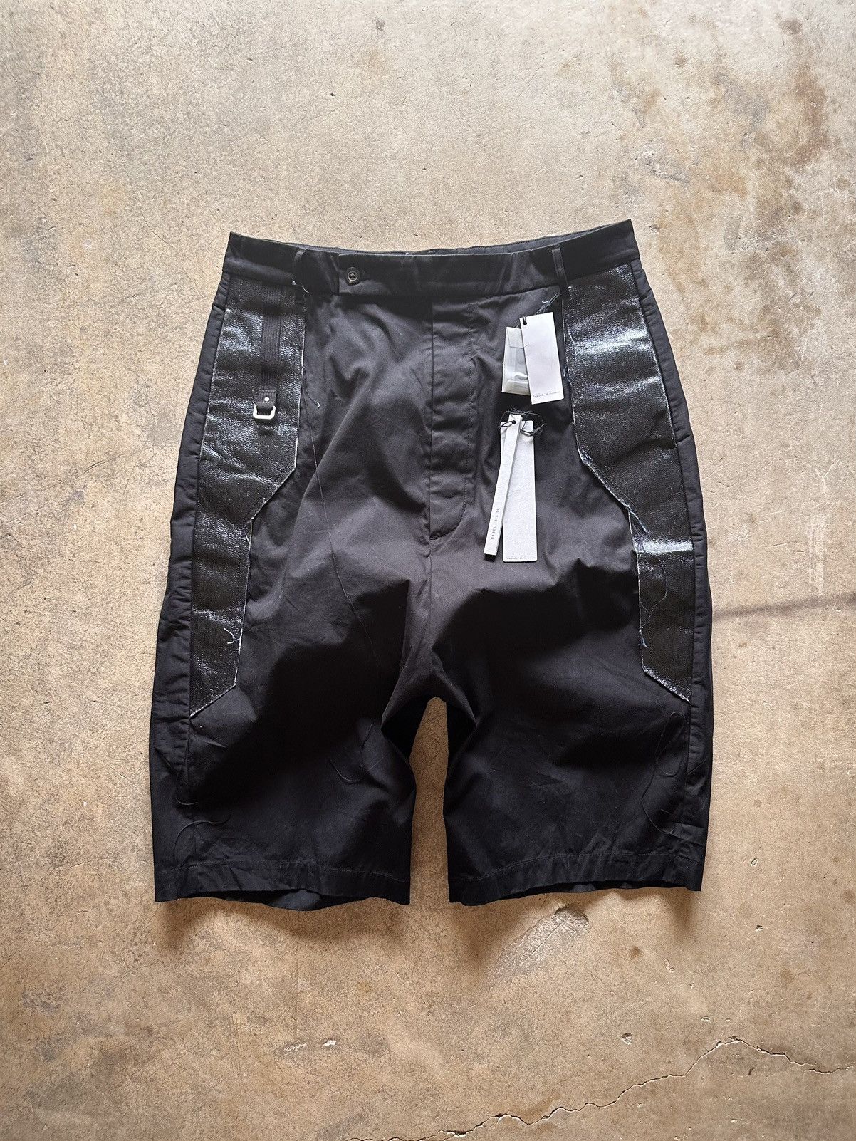 image of Ss19 Rick Owens 'babel' Drop-Crotch Shorts in Black, Men's (Size 36)