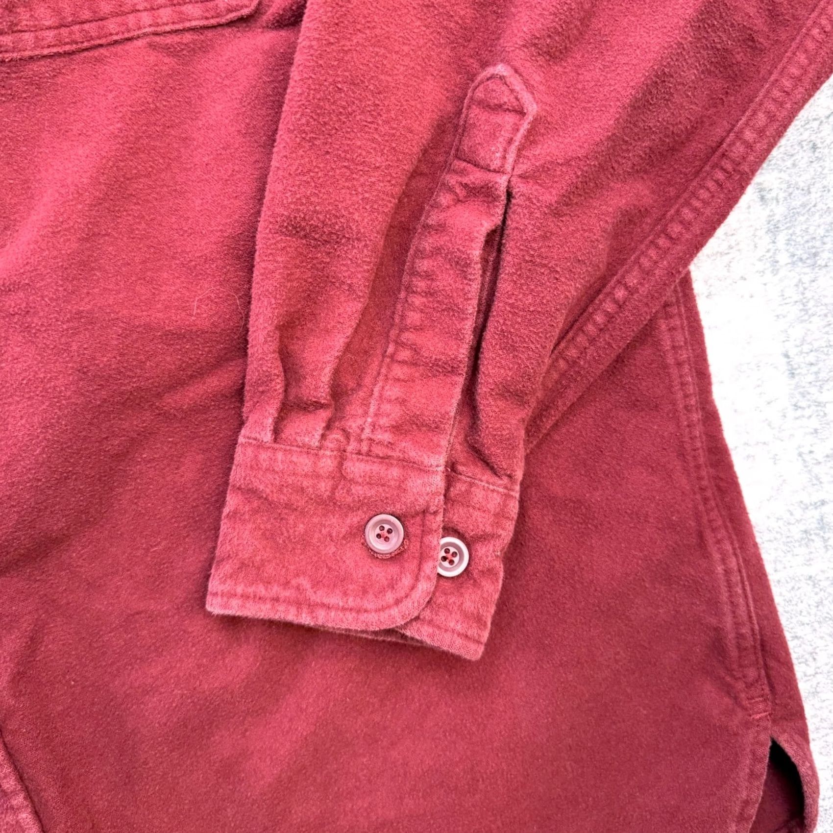Vintage LL Bean Chamois Cloth Shirt Mens Large Deep Red Heavy Cotton Flannel Work Chore Shirt Size US L / EU 52-54 / 3 - 4 Thumbnail