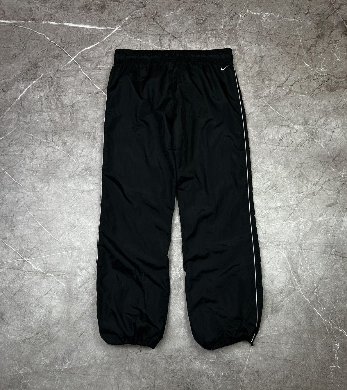 Nike × Vintage Nike Baggy Nylon Pants Size M Size US 32 / EU 48 - 1 Thumbnail