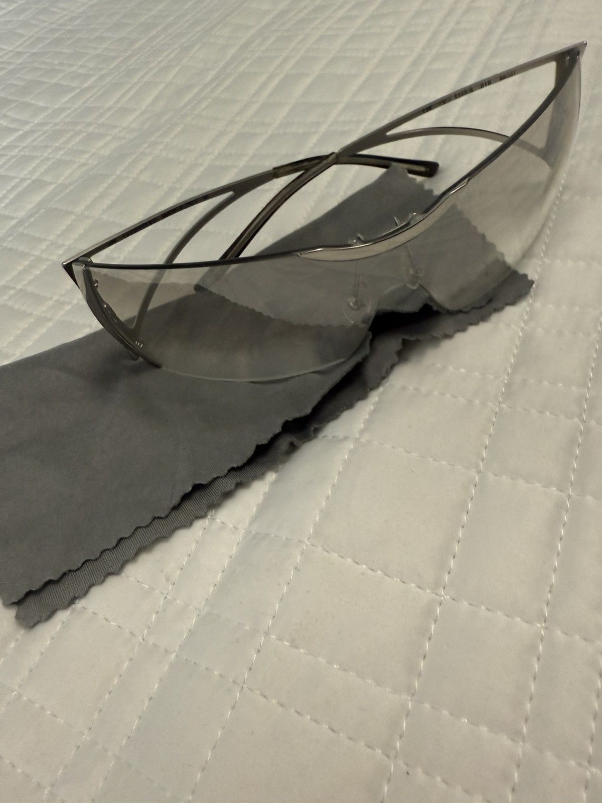 Valentino Vintage Authentic Valentino sunglasses Size ONE SIZE - 2 Thumbnail