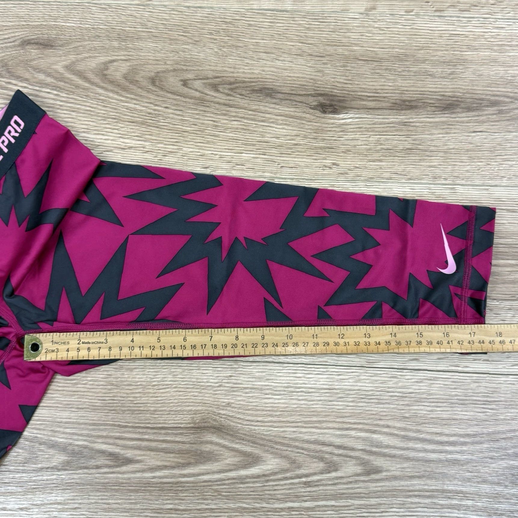 Nike Nike Pro Women Leggings Cropped S Dri-Fit Stretch Pink Gray Graphic Activewear Womens Size 28" / US 6 / IT 42 - 6 Thumbnail