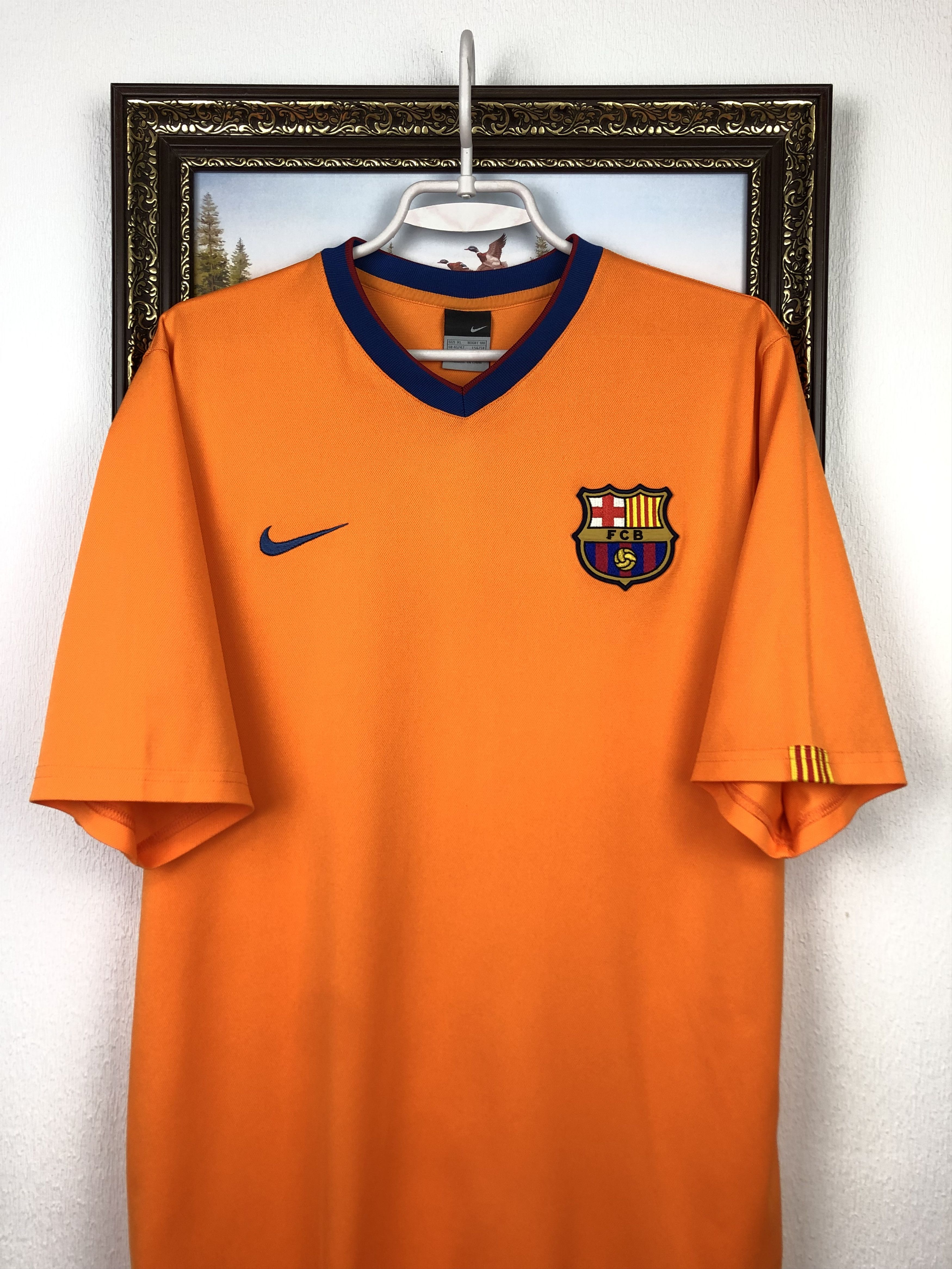 Nike Barcelona football shirt 2006 Soccer Nike Jersey Tee Hype Size US XL / EU 56 / 4 - 2 Thumbnail