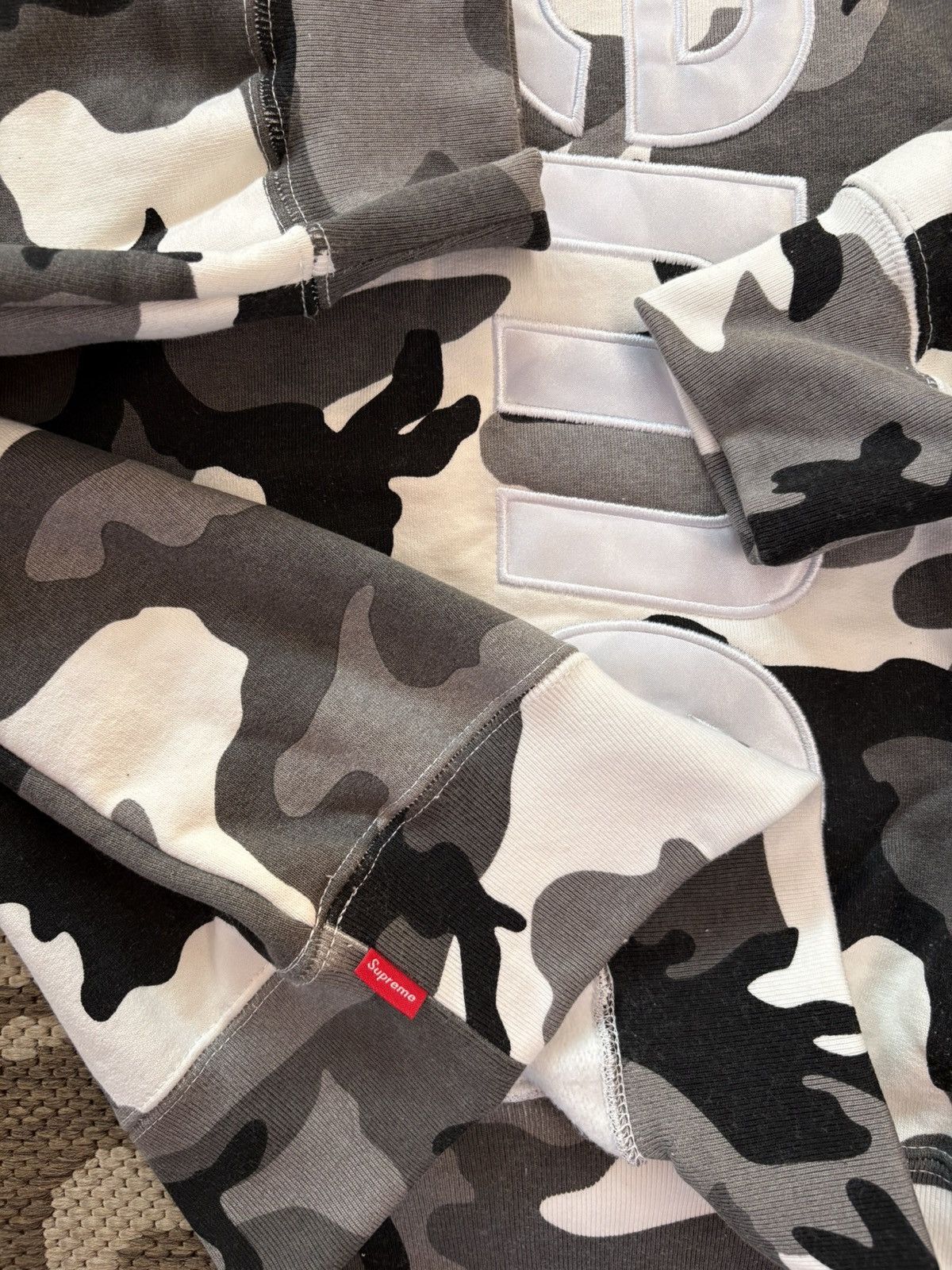 Supreme Supreme Appliqué Hoodie Size US M / EU 48-50 / 2 - 5 Thumbnail