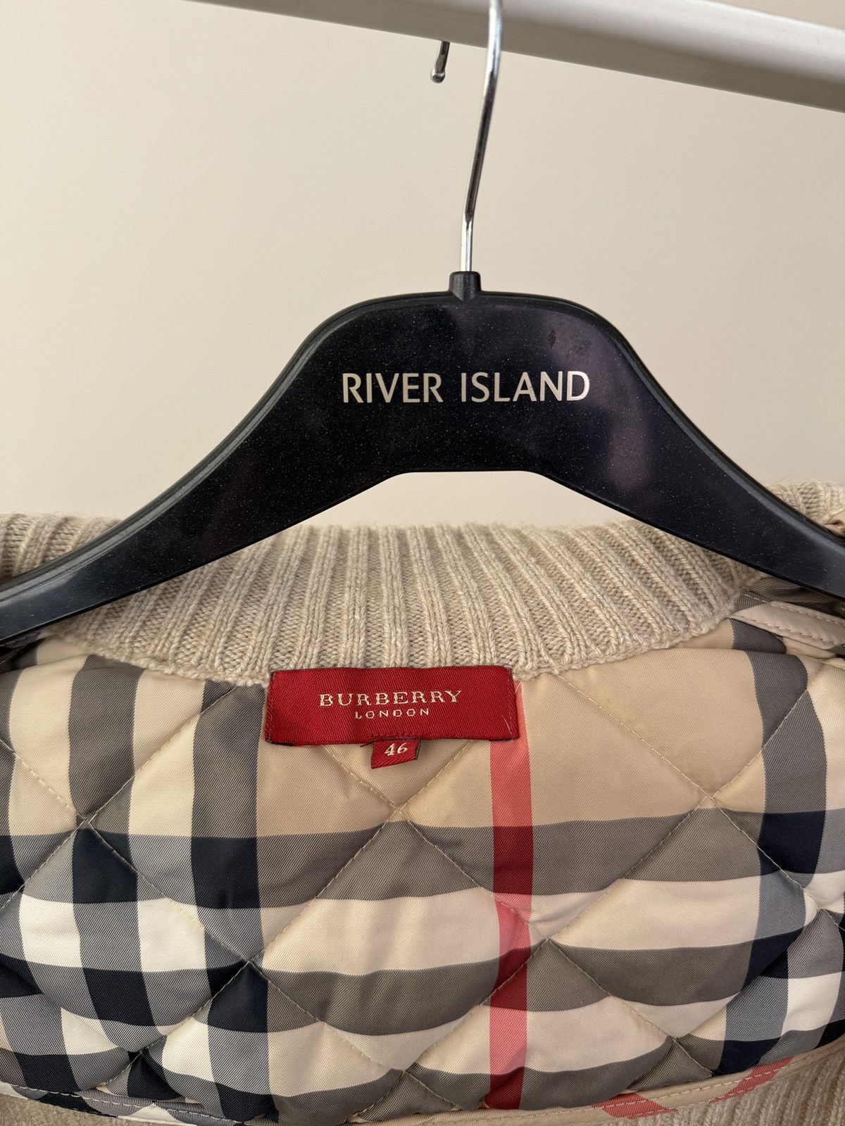 Burberry Burberry London Quilted Vest Nova Check Lined Women’s Size L / US 10 / IT 46 - 6 Thumbnail