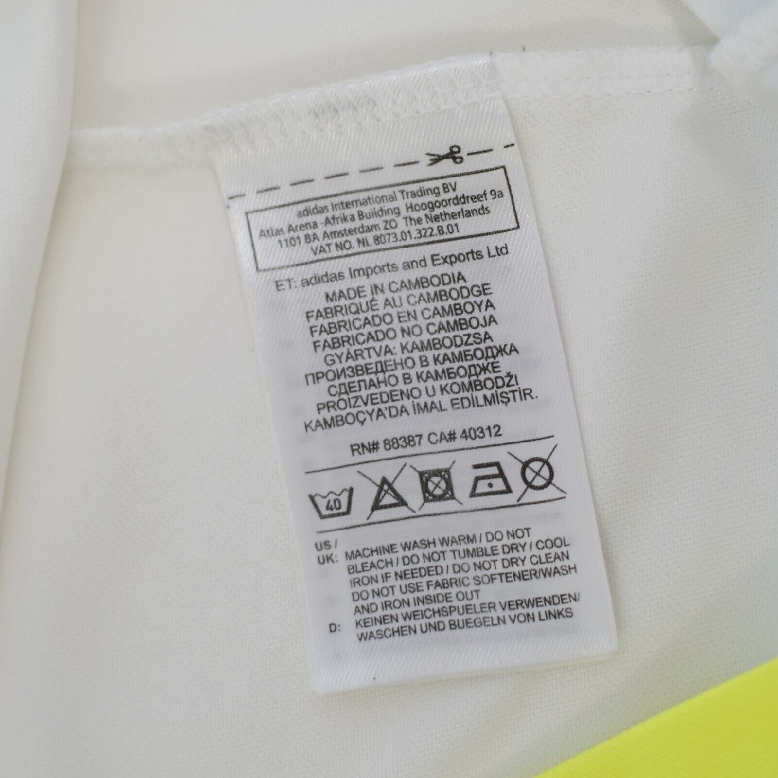 Adidas DAMAGED Adidas Halla Madrid White Medium Climacool Jersey T- Size US M / EU 48-50 / 2 - 14 Thumbnail