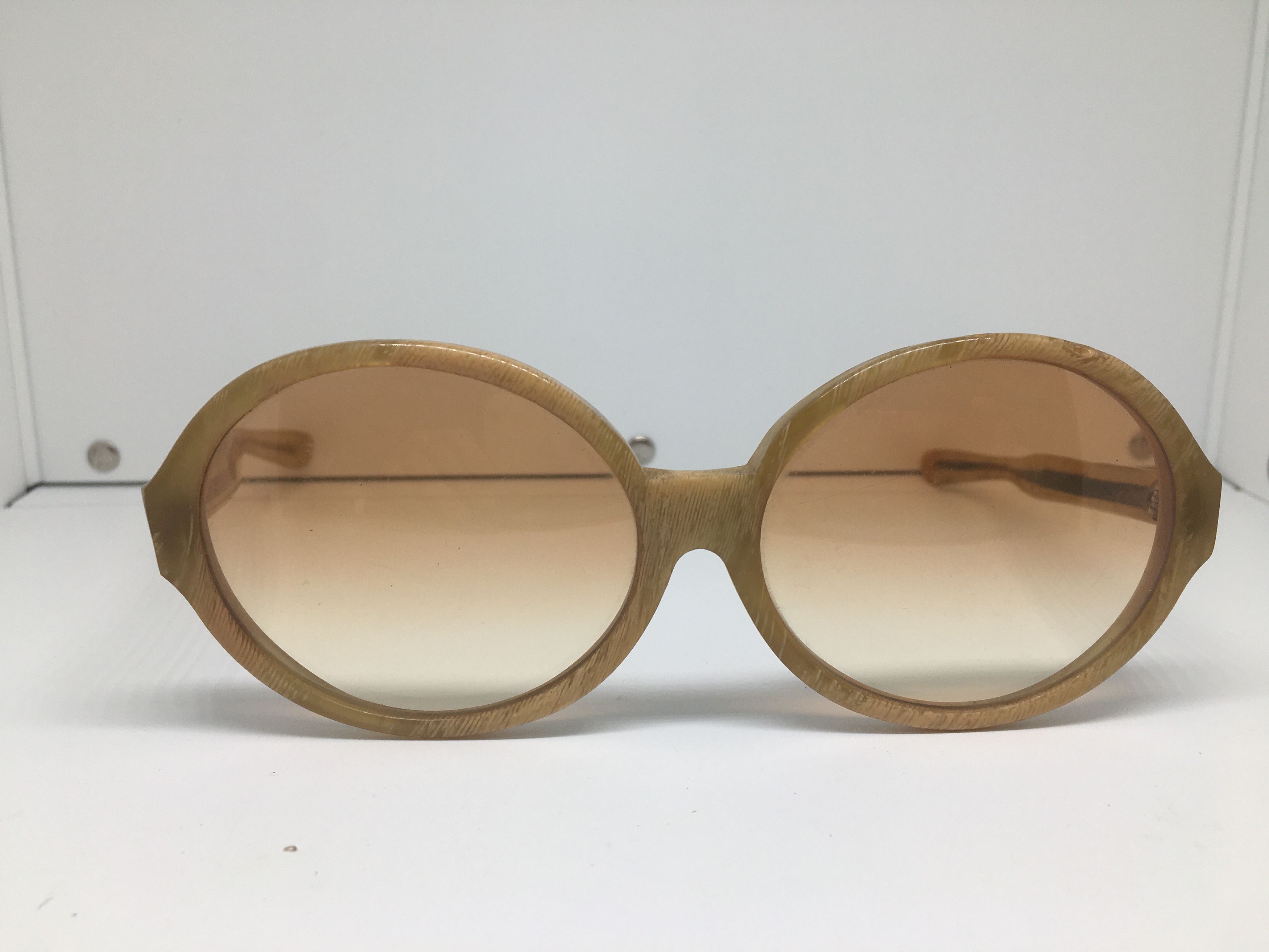 Vintage Vintage ASUTAN NO15 Oversize Sunglasses Frame Size ONE SIZE - 1 Thumbnail